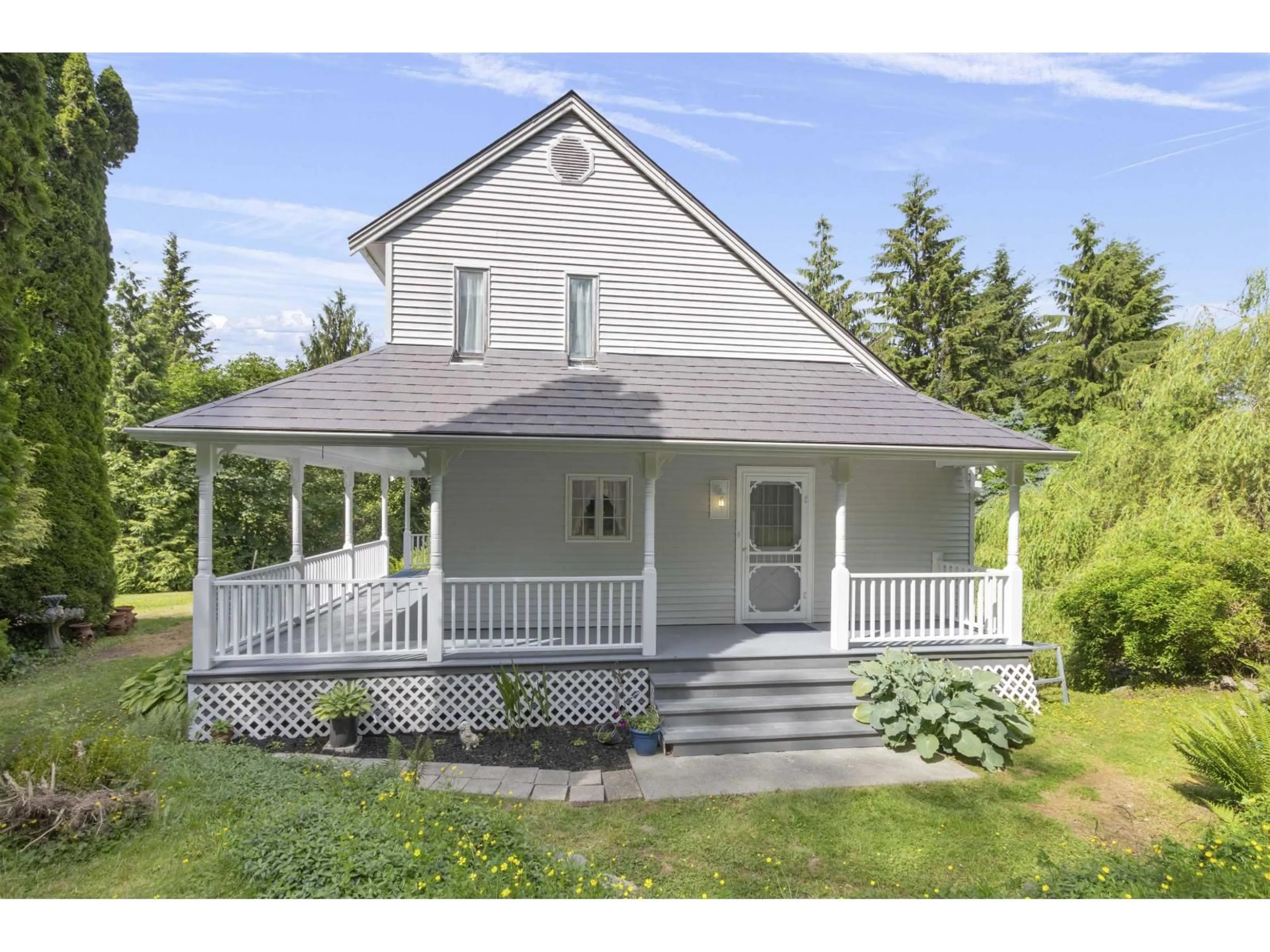 Home with vinyl exterior material, unknown for 9526 SLATER, Mission British Columbia V4S1G8