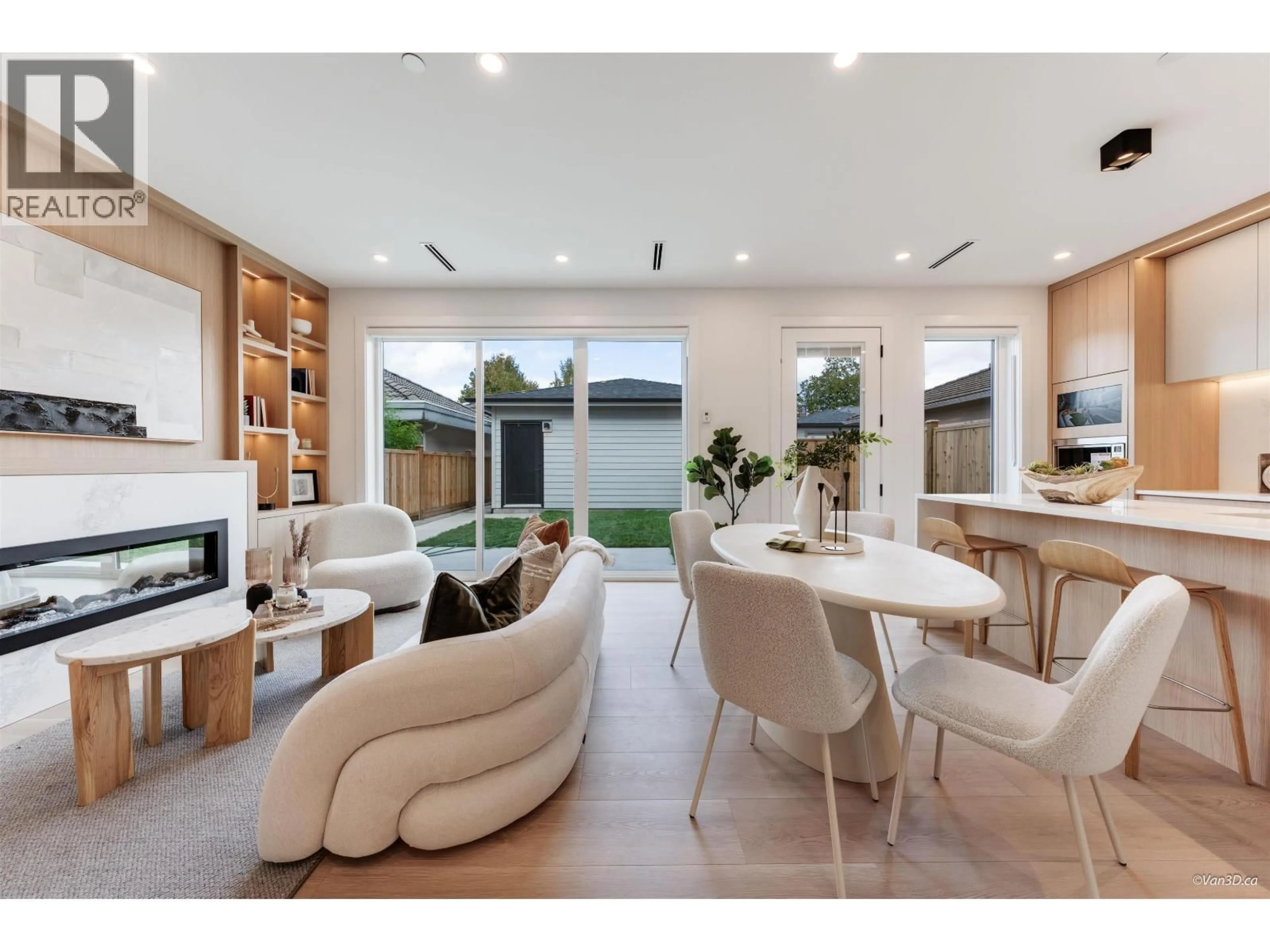 Living room with furniture, unknown for 2 - 3121 46TH AVENUE, Vancouver British Columbia V5S1B1