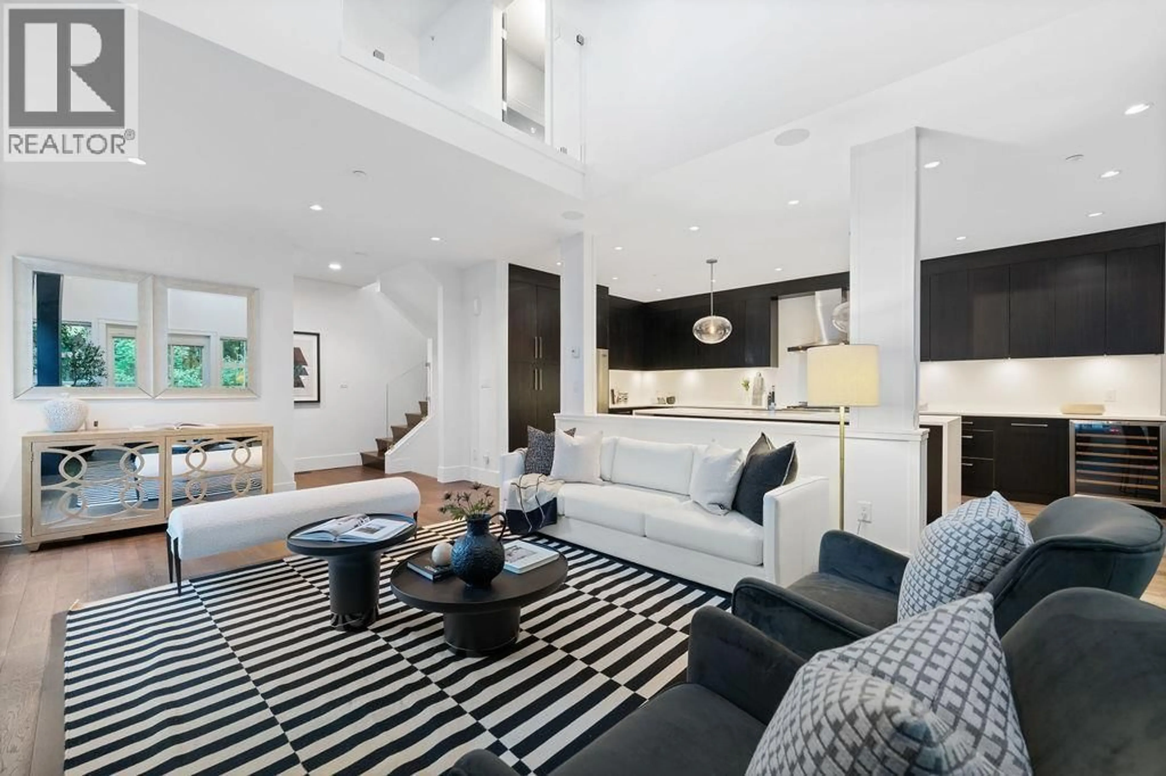 Living room with furniture, unknown for 3761 EDGEMONT BOULEVARD, North Vancouver British Columbia V7R2P6