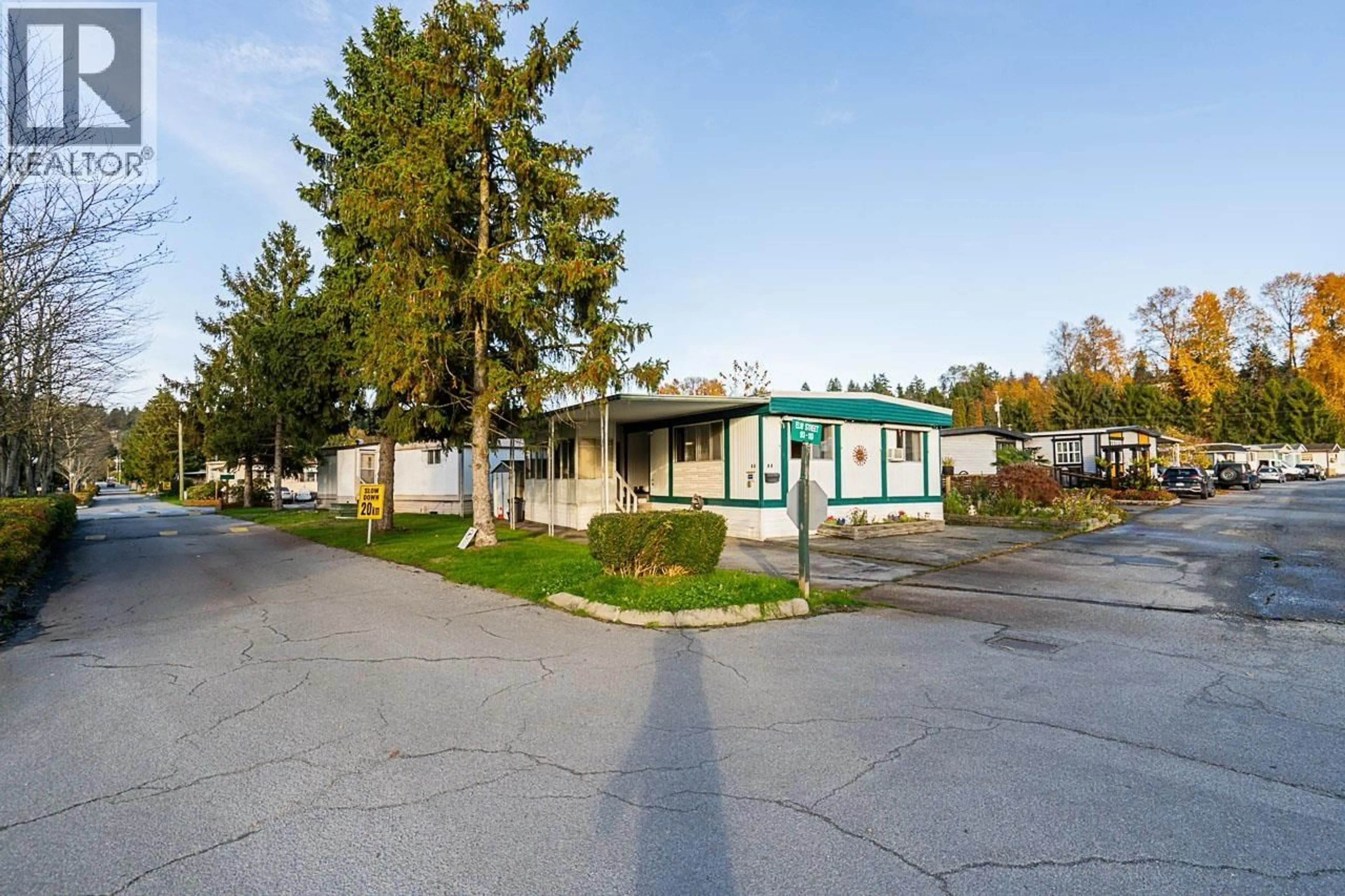 Patio, street for 93 - 201 CAYER STREET, Coquitlam British Columbia V3K5A9