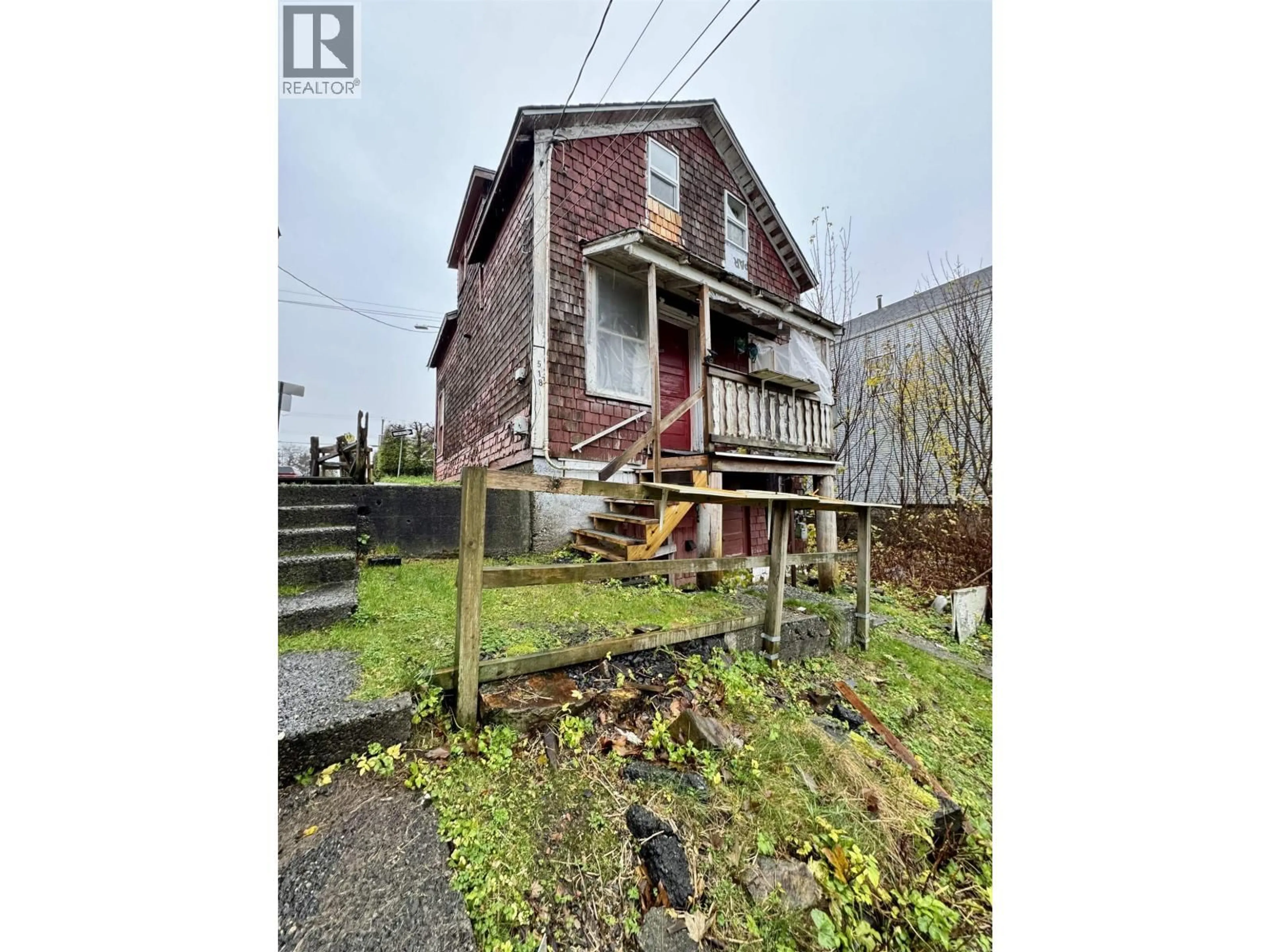A pic from outside/outdoor area/front of a property/back of a property/a pic from drone, street for 518 7TH AVENUE, Prince Rupert British Columbia V8J2L8