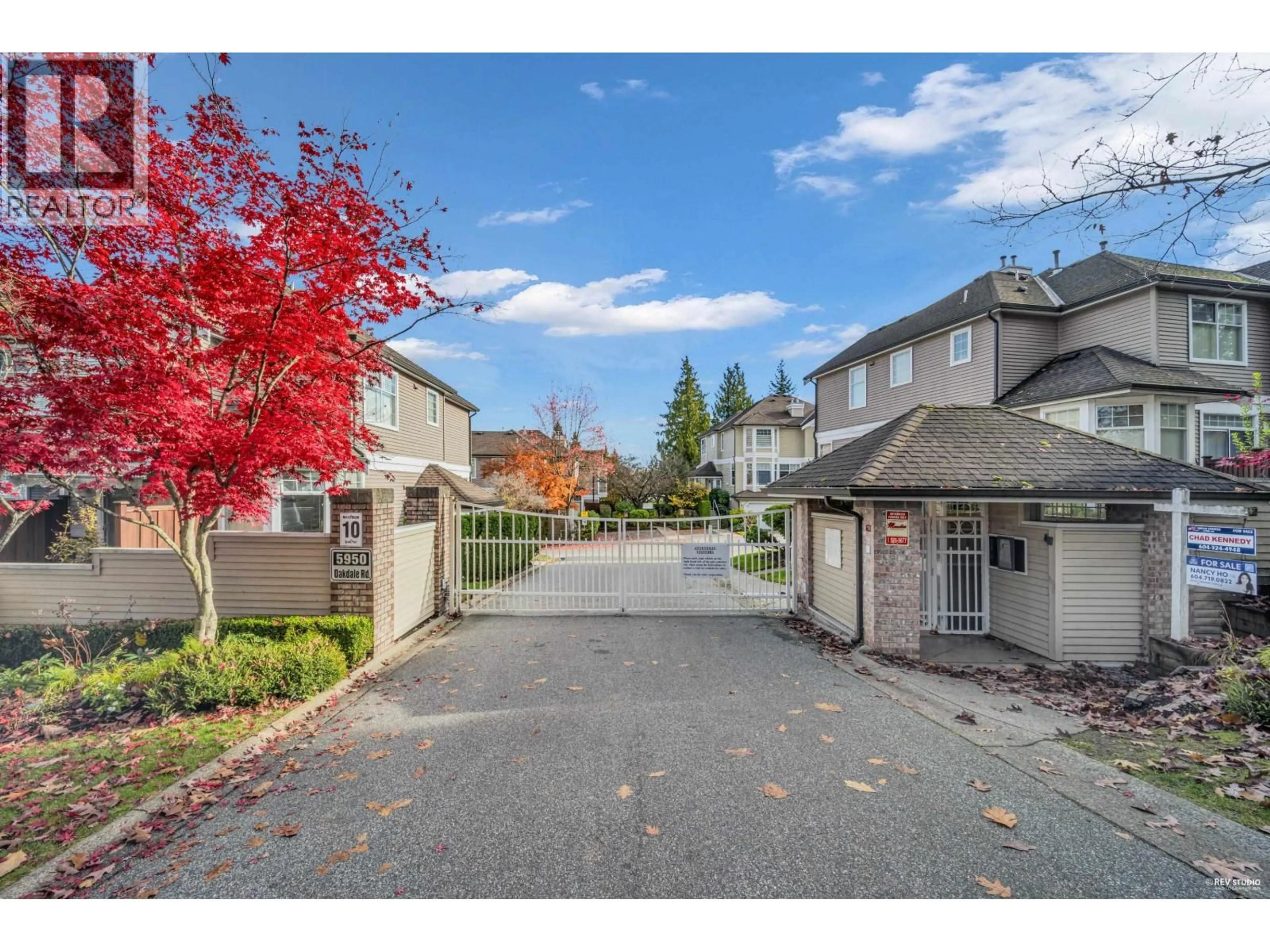 A pic from outside/outdoor area/front of a property/back of a property/a pic from drone, street for 19 - 5950 OAKDALE ROAD, Burnaby British Columbia V5H4R5
