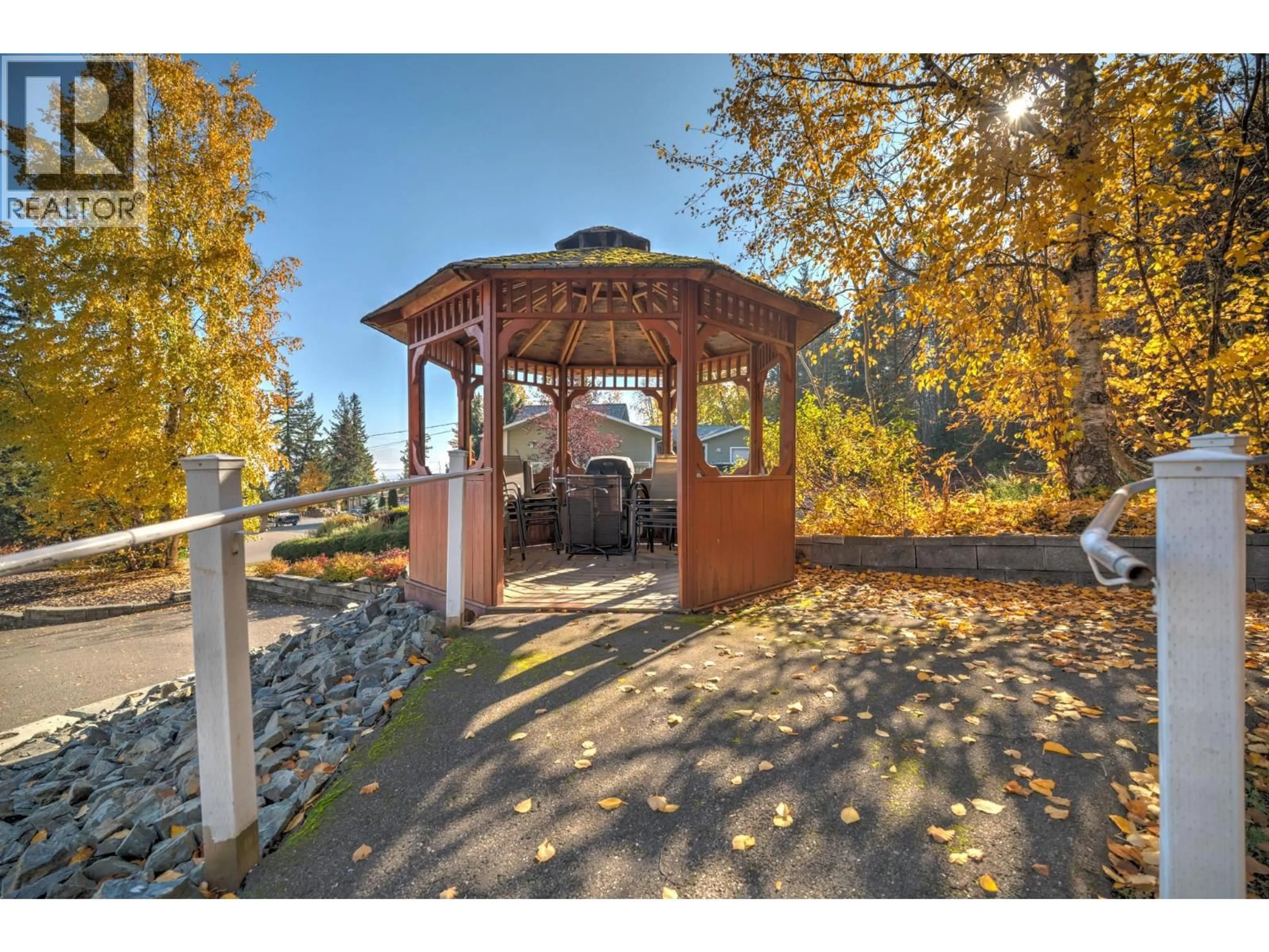 Unknown for 6373 HILLCREST PLACE, Prince George British Columbia V2N5R1