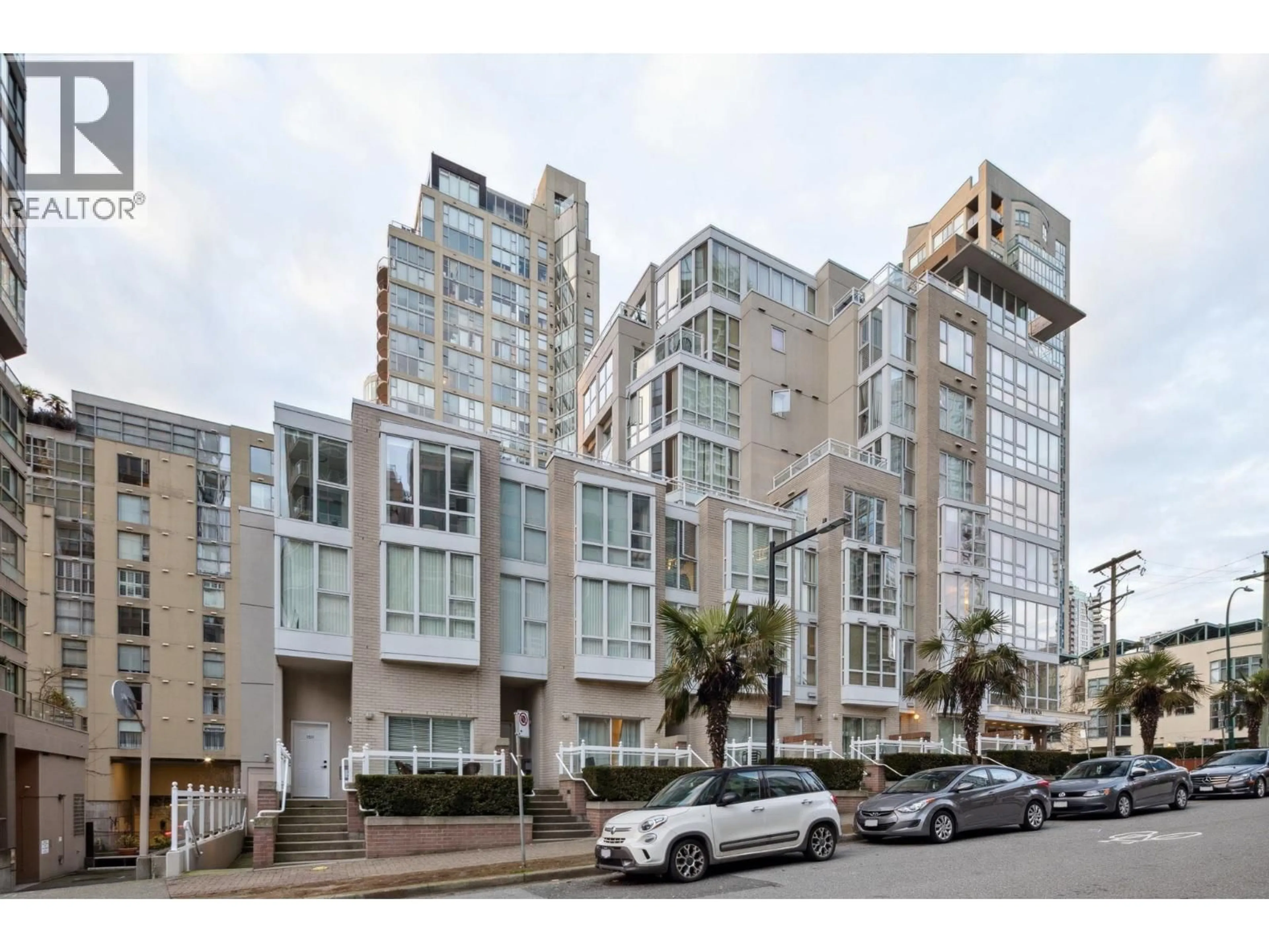 Unknown for 703 - 910 BEACH AVENUE, Vancouver British Columbia V6Z2W7