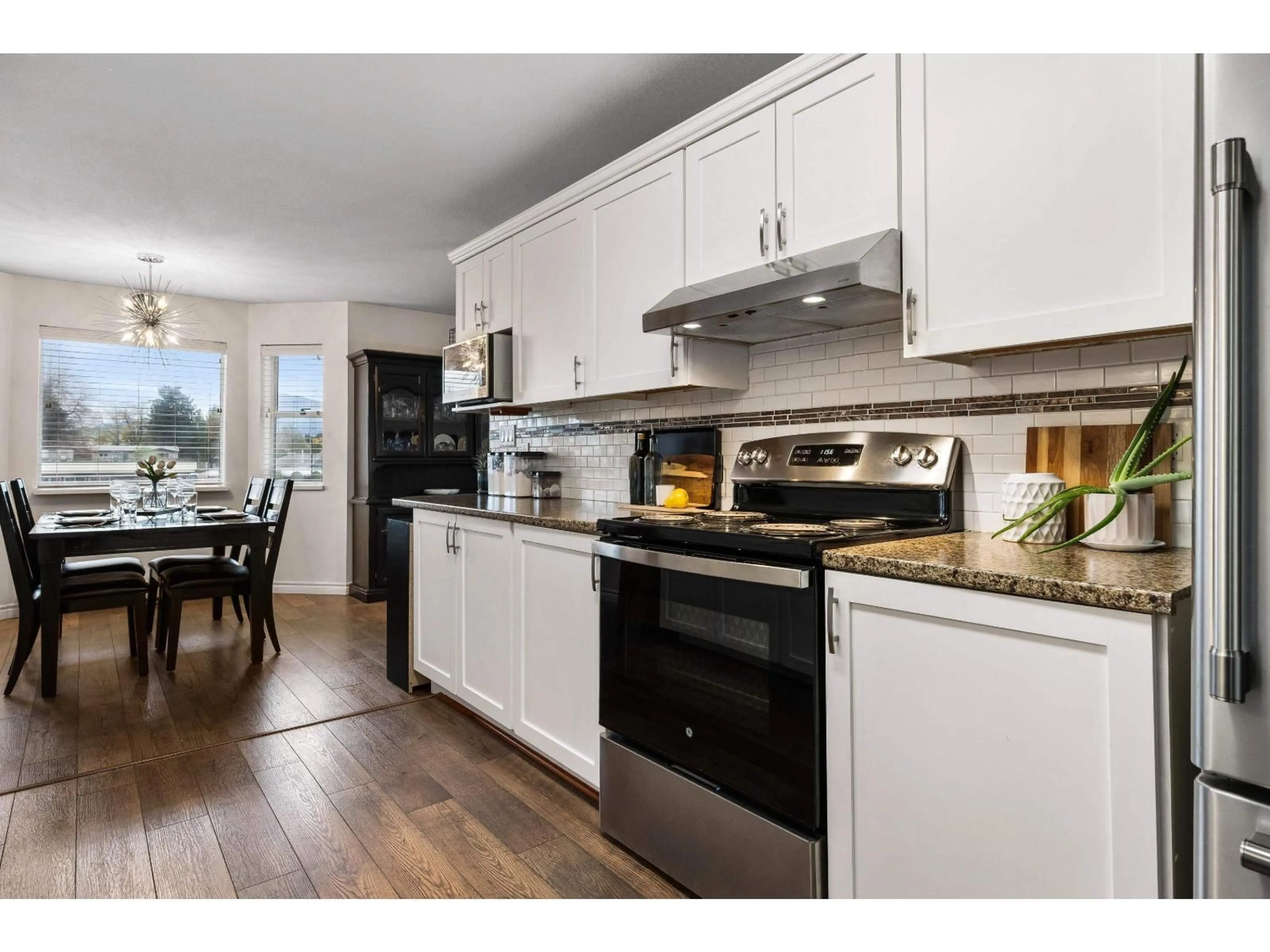 Open concept kitchen, unknown for 201 - 46966 YALE ROAD, Chilliwack British Columbia V2P2S7