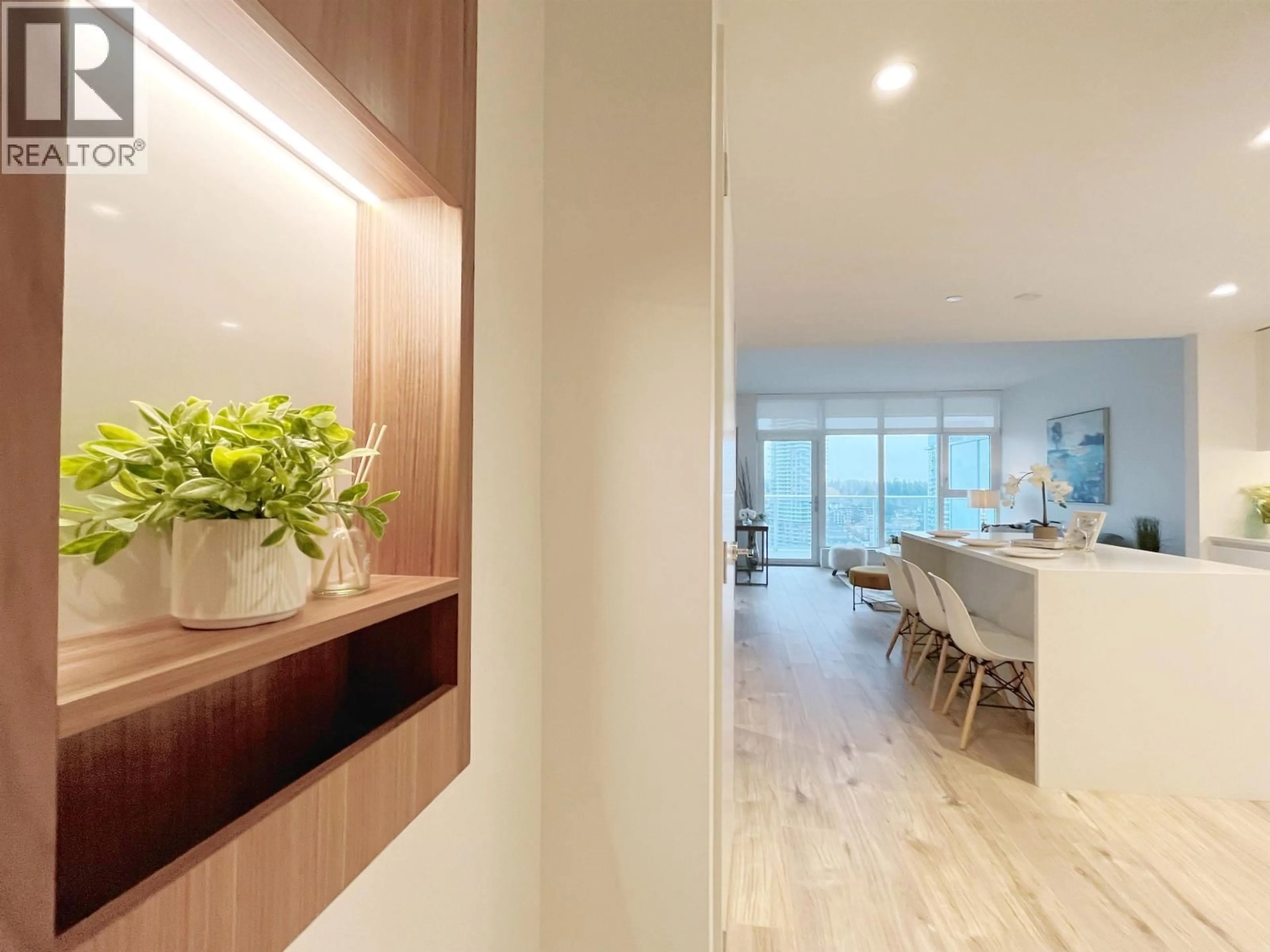 Indoor entryway for 2103 - 720 FARROW STREET, Coquitlam British Columbia V3J0P3