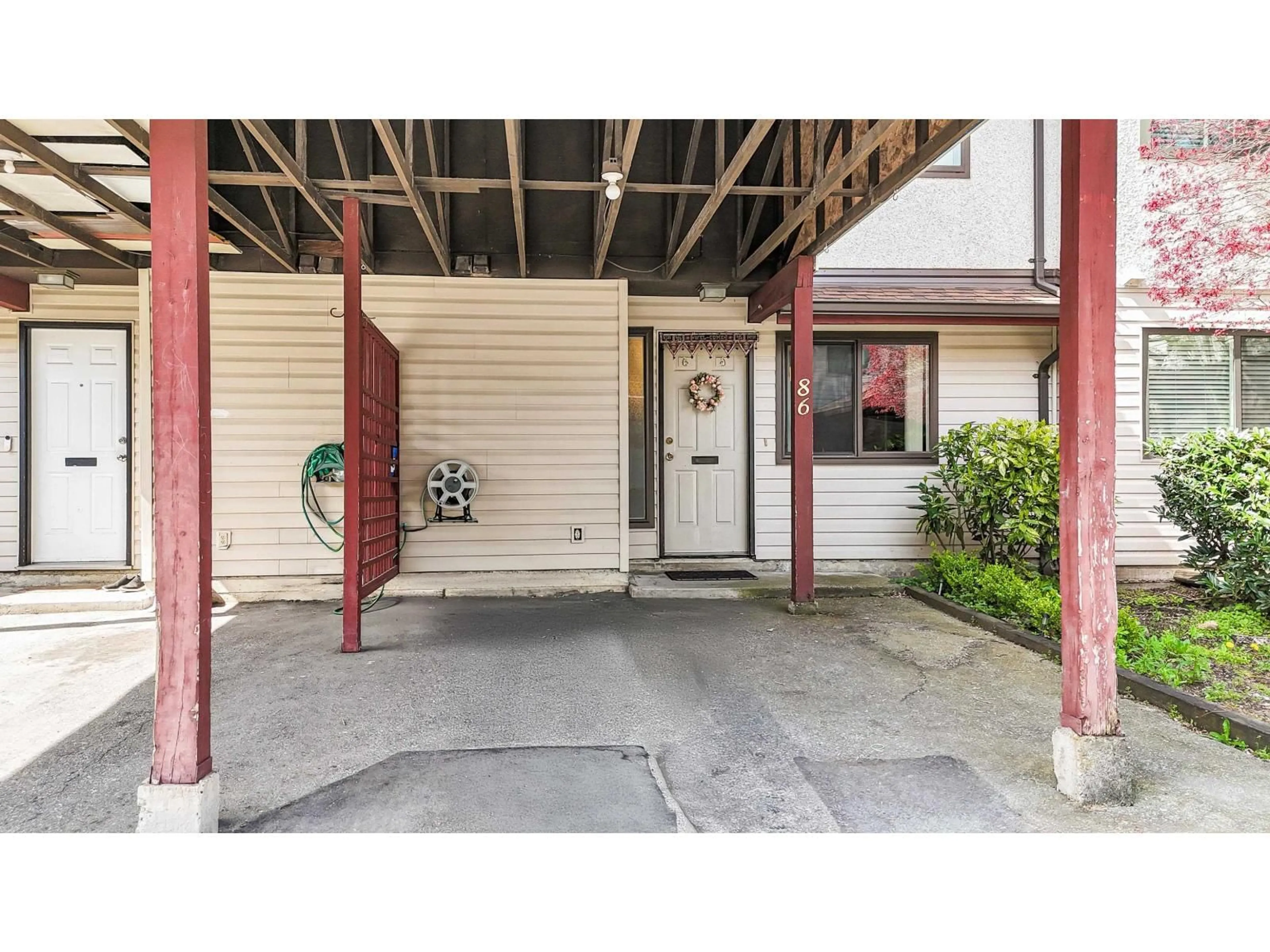 Unknown for 86 - 13880 74, Surrey British Columbia V3W7E6