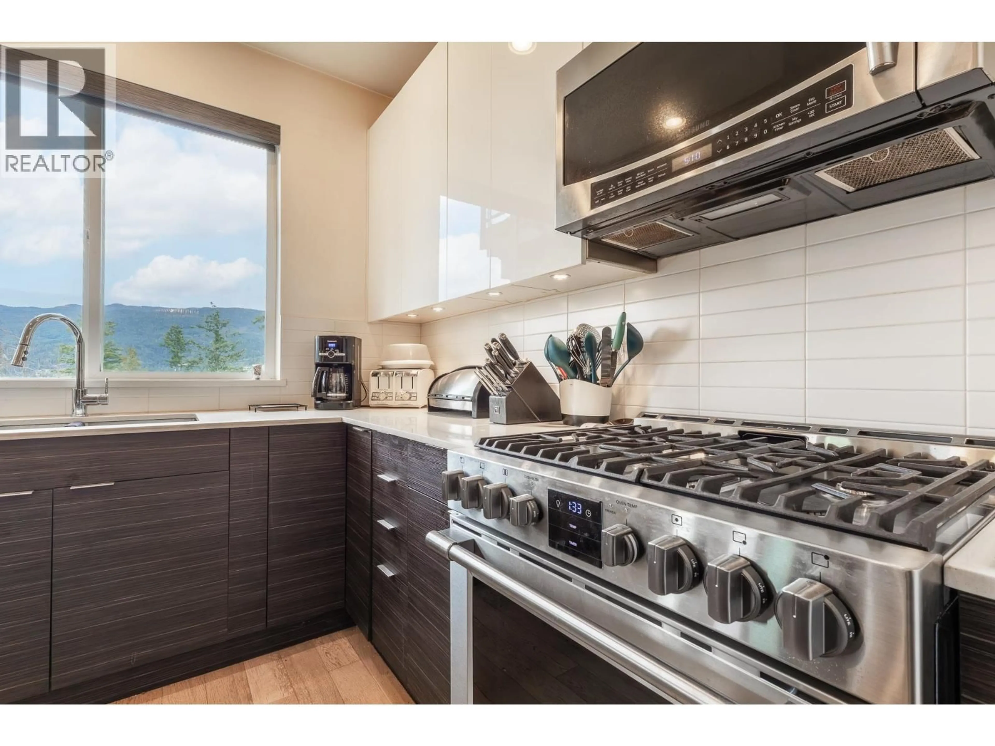 Unknown for 101 - 5782 MARINE WAY, Sechelt British Columbia V7Z0L8