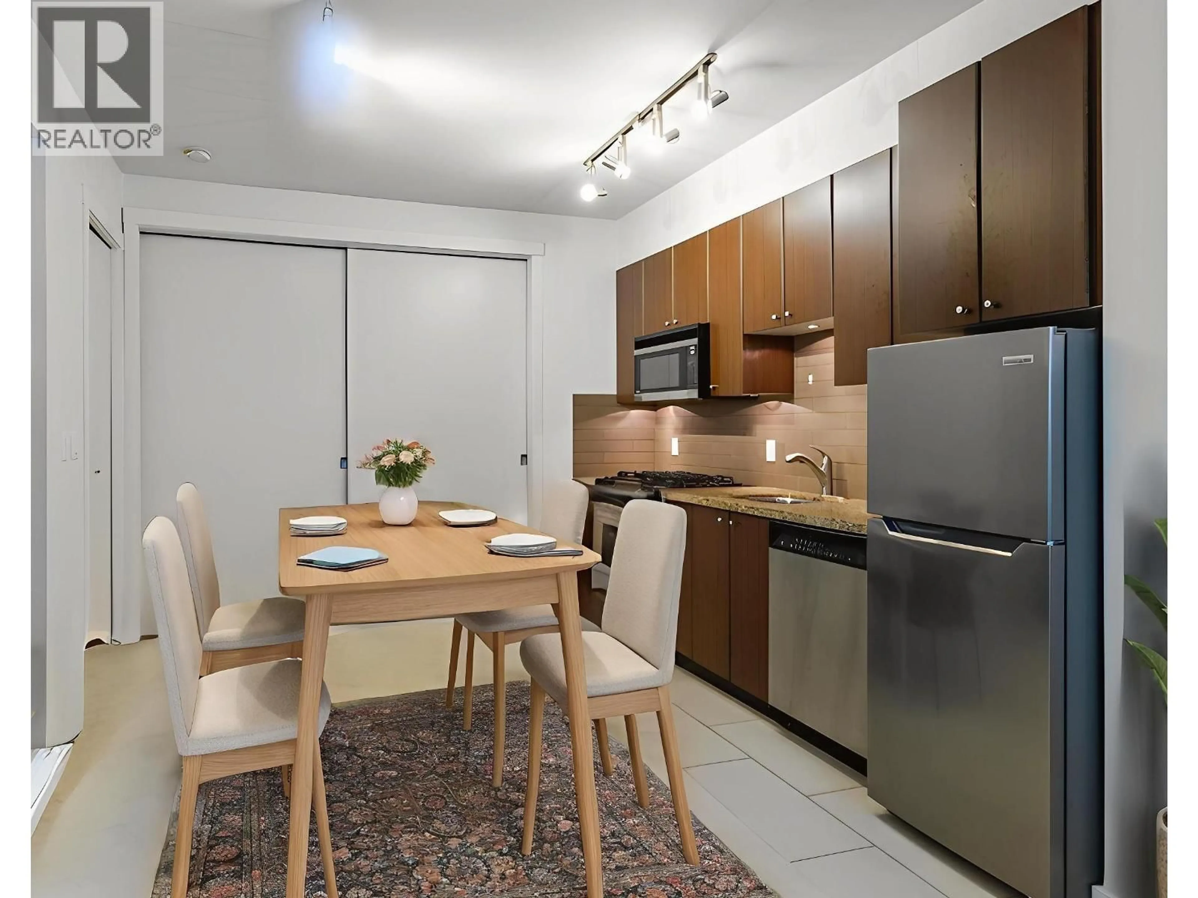 Standard kitchen, unknown for 25 - 1863 WESBROOK MALL, Vancouver British Columbia V6T2J7