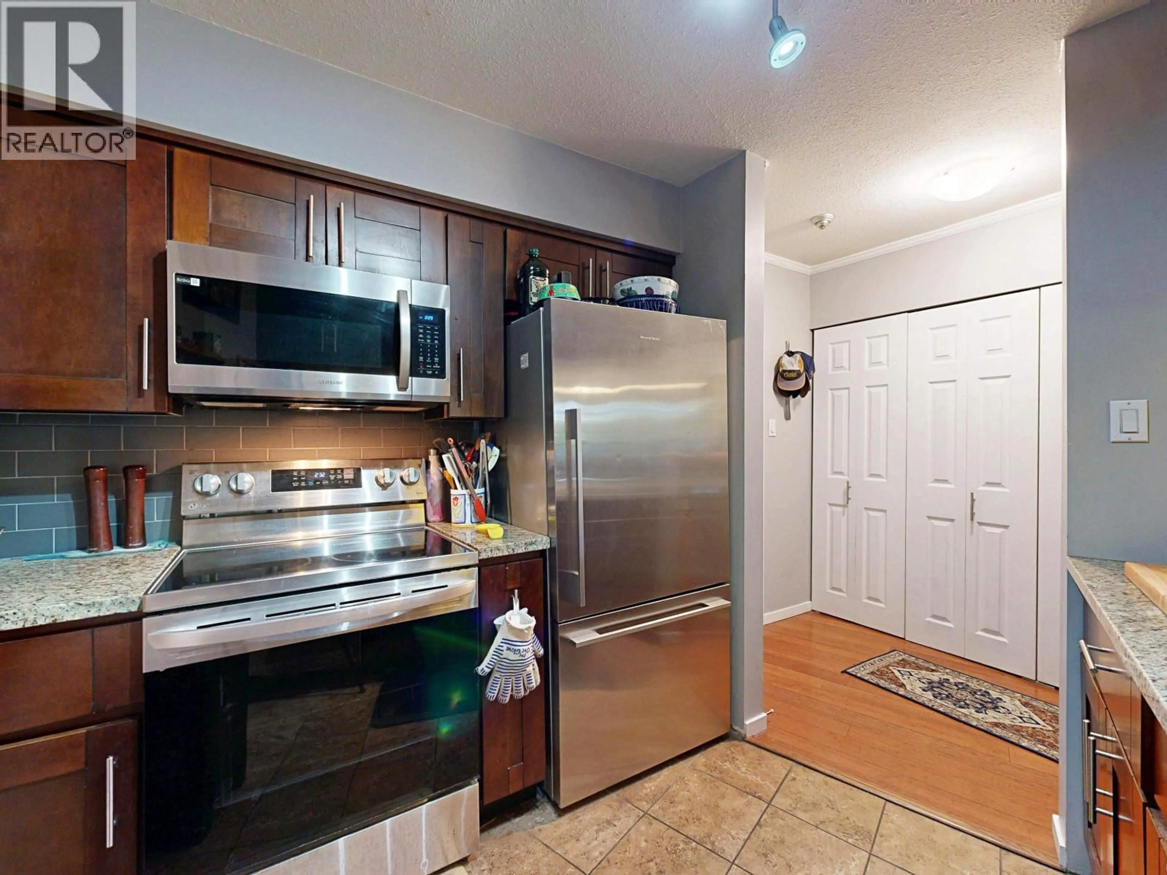 Standard kitchen, unknown for 201 - 2222 PRINCE EDWARD STREET, Vancouver British Columbia V5T4M6