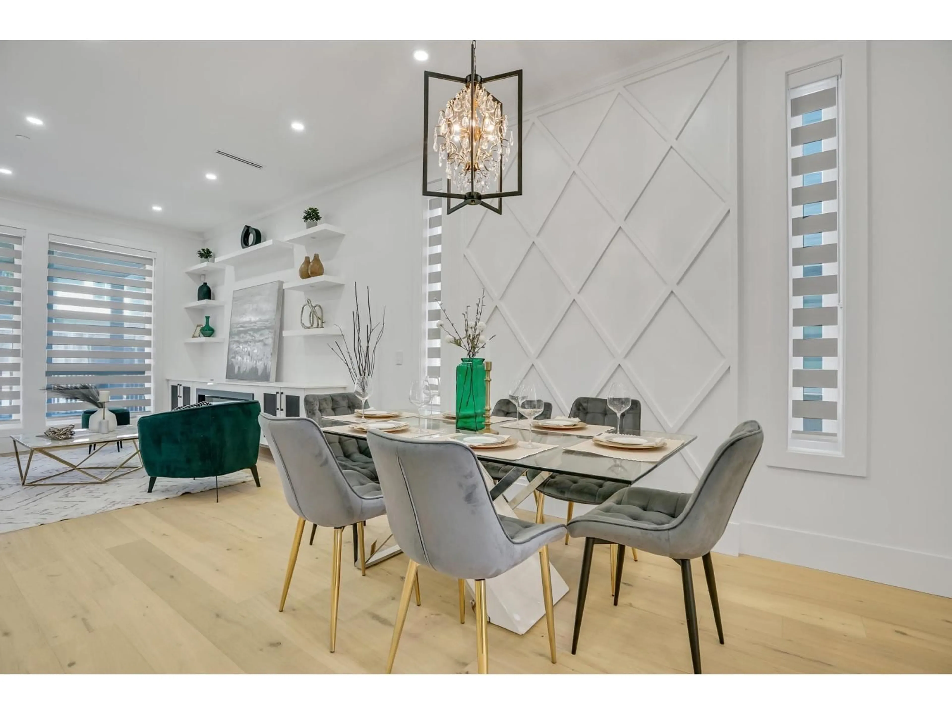 Dining room, unknown for 15919 RUSSELL, White Rock British Columbia V4B2S6