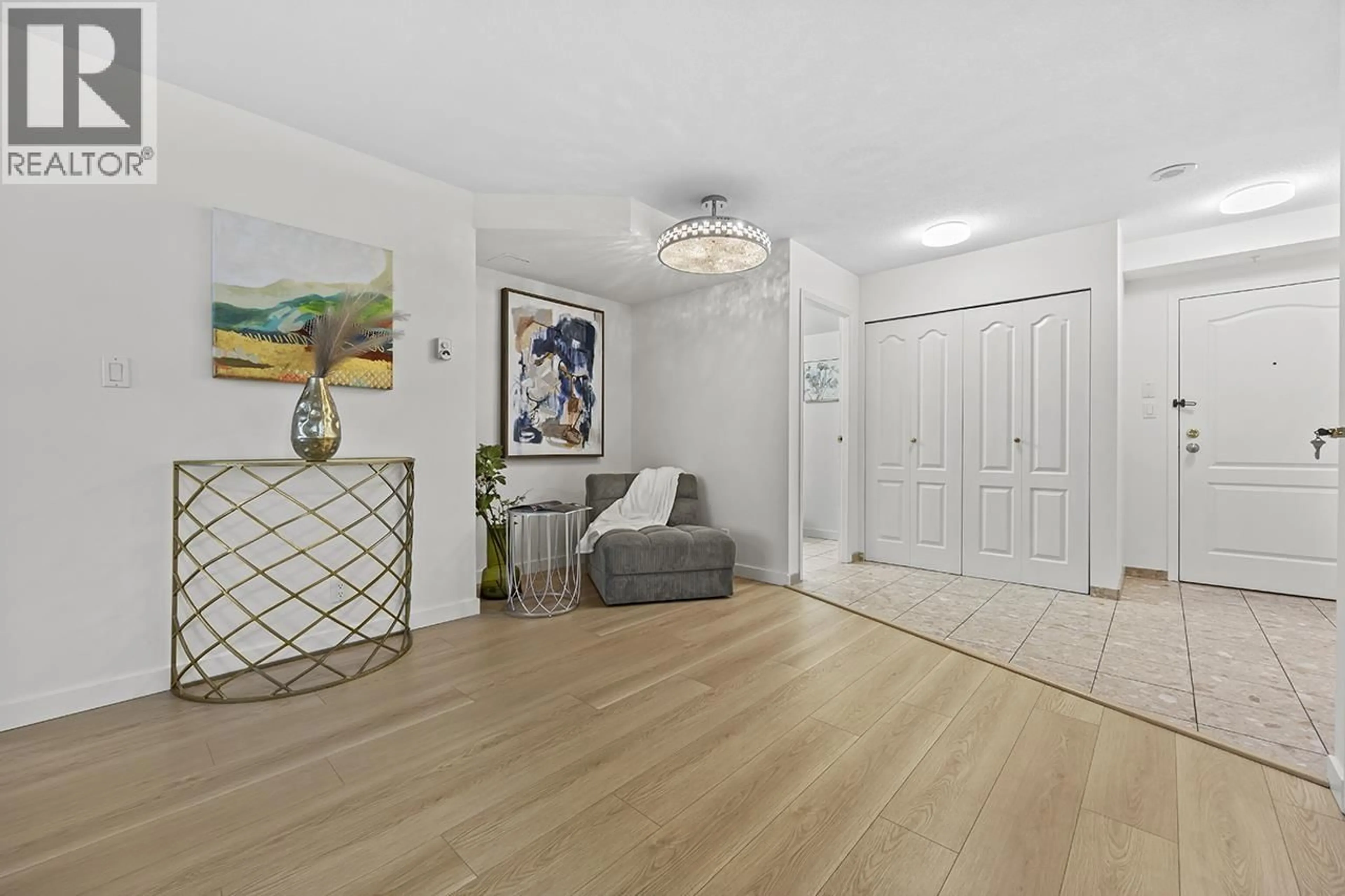 Indoor entryway for 1503 - 8297 SABA ROAD, Richmond British Columbia V6Y4B5