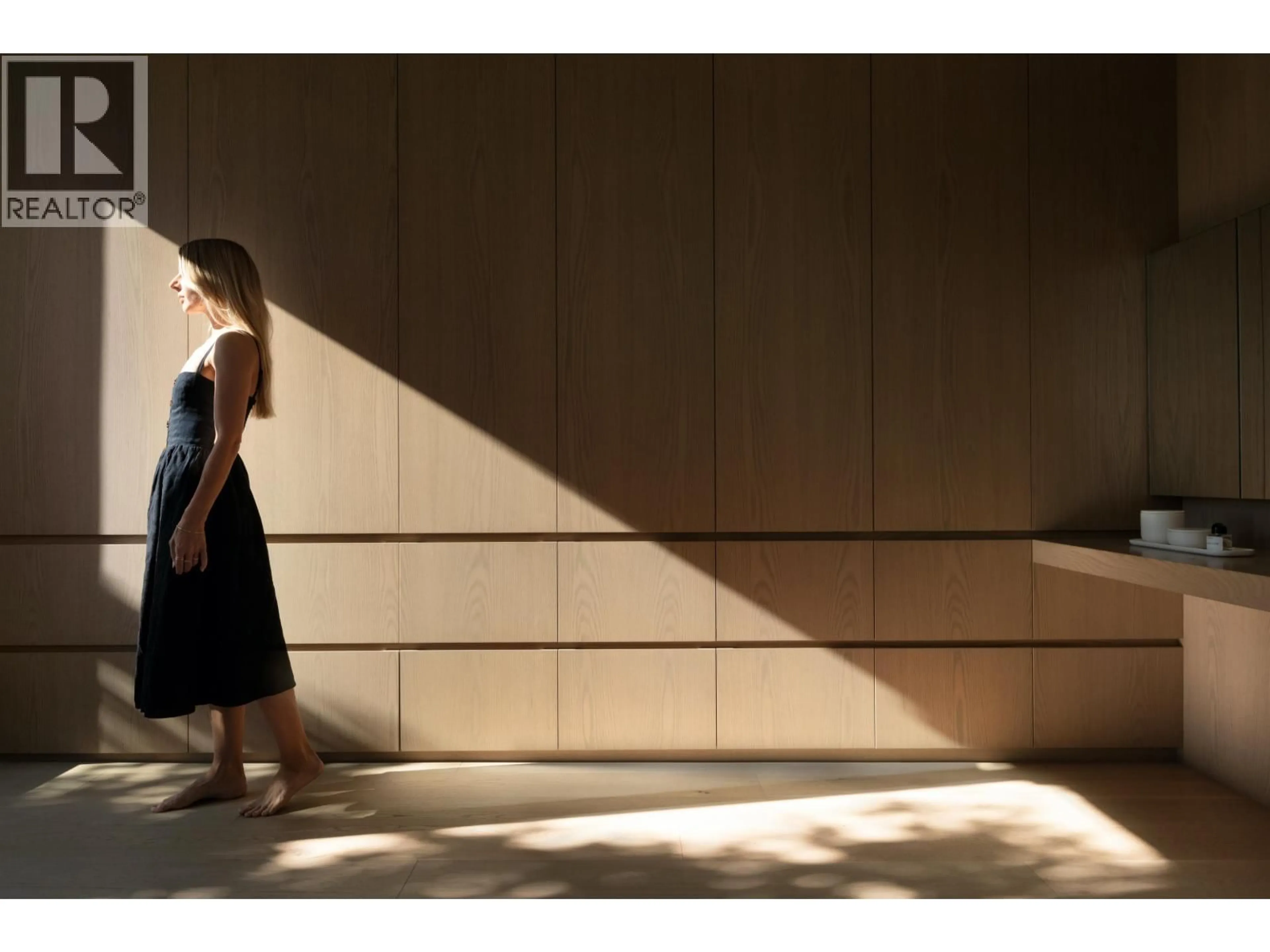 Indoor foyer for SPH 907 - 1777 7TH AVENUE, Vancouver British Columbia V6J0E5