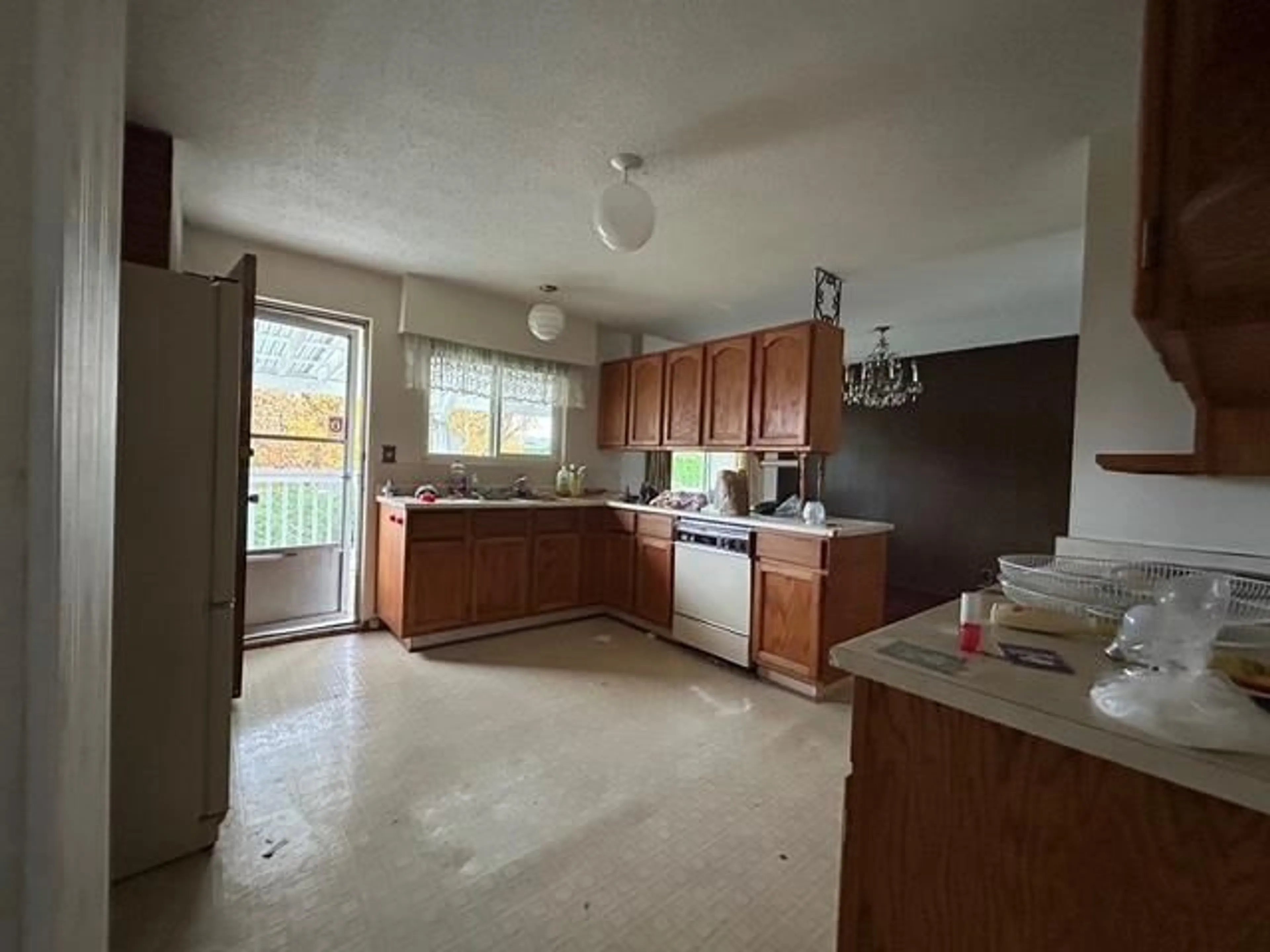 Unknown for 6577 FERN STREET, Chilliwack British Columbia V2R2Z7