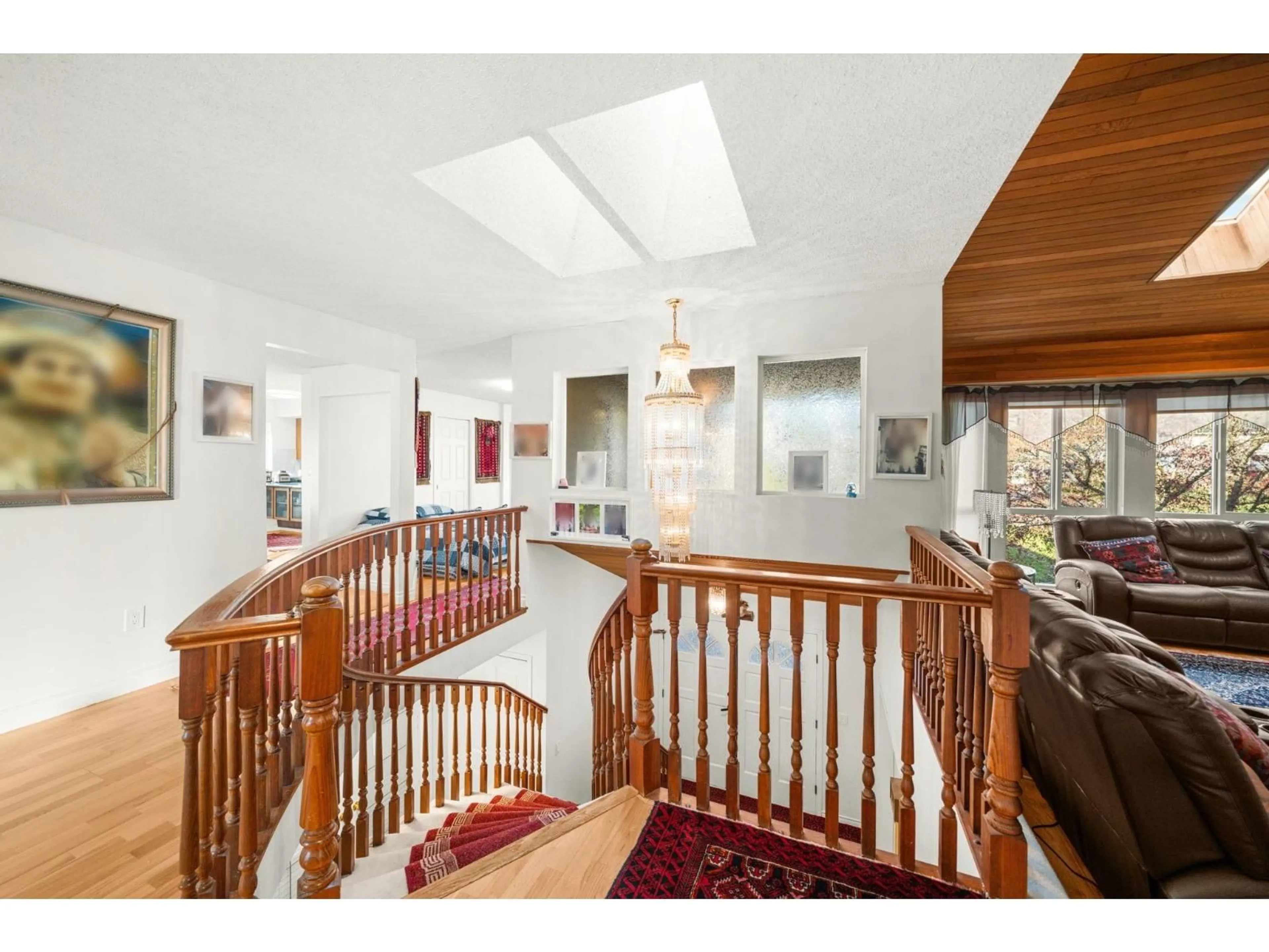 Indoor foyer for 15104 85A, Surrey British Columbia V3S6A5