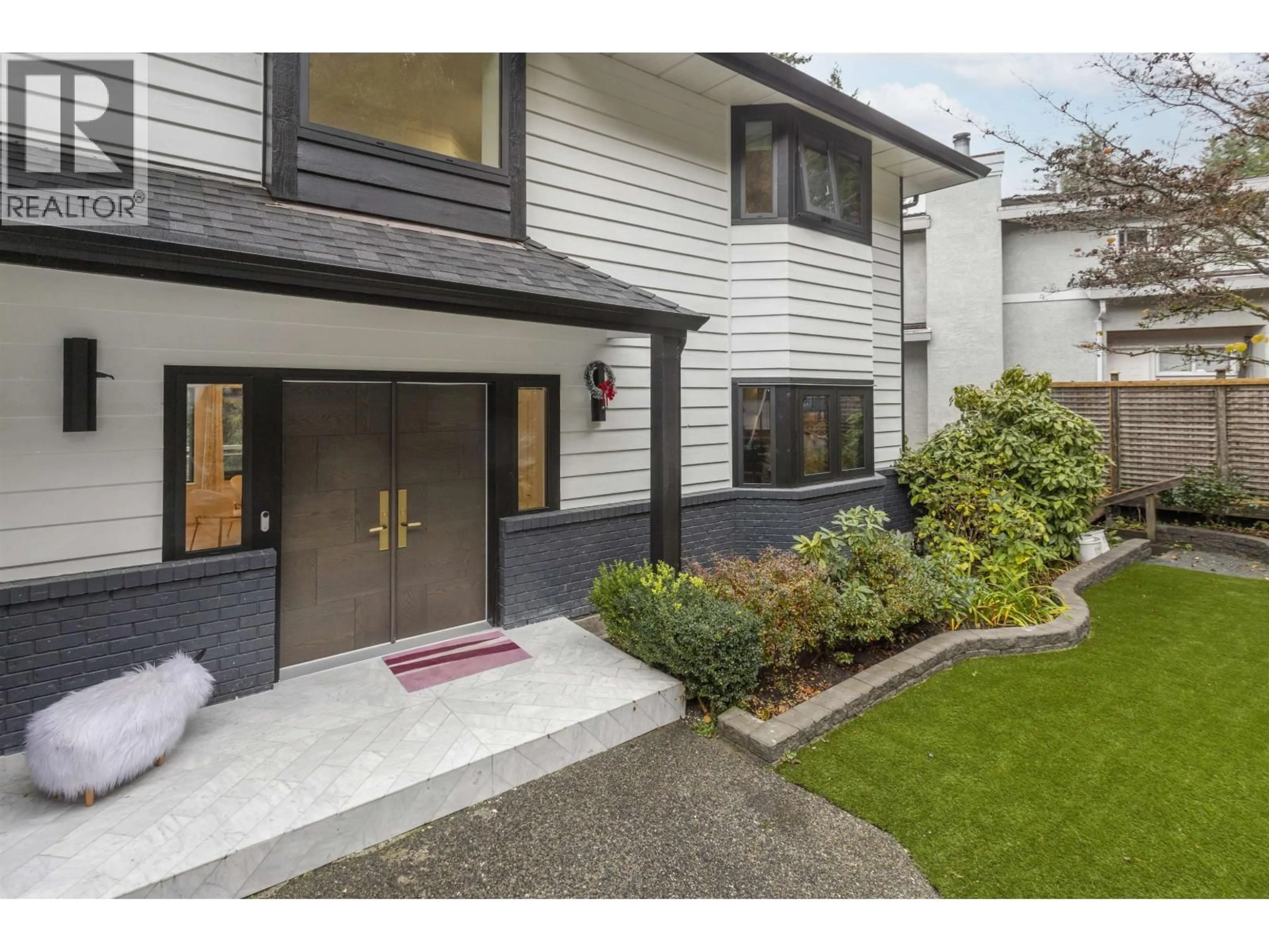 Unknown for 5485 KEITH ROAD, West Vancouver British Columbia V7W3E1