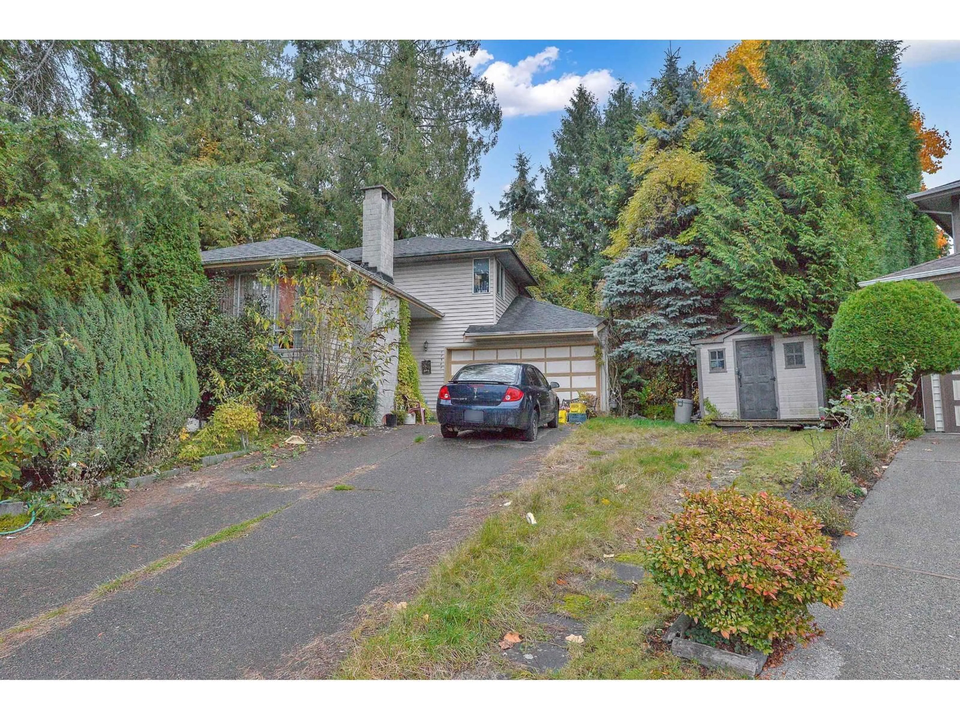 A pic from outside/outdoor area/front of a property/back of a property/a pic from drone, street for 13063 97, Surrey British Columbia V3T5N5