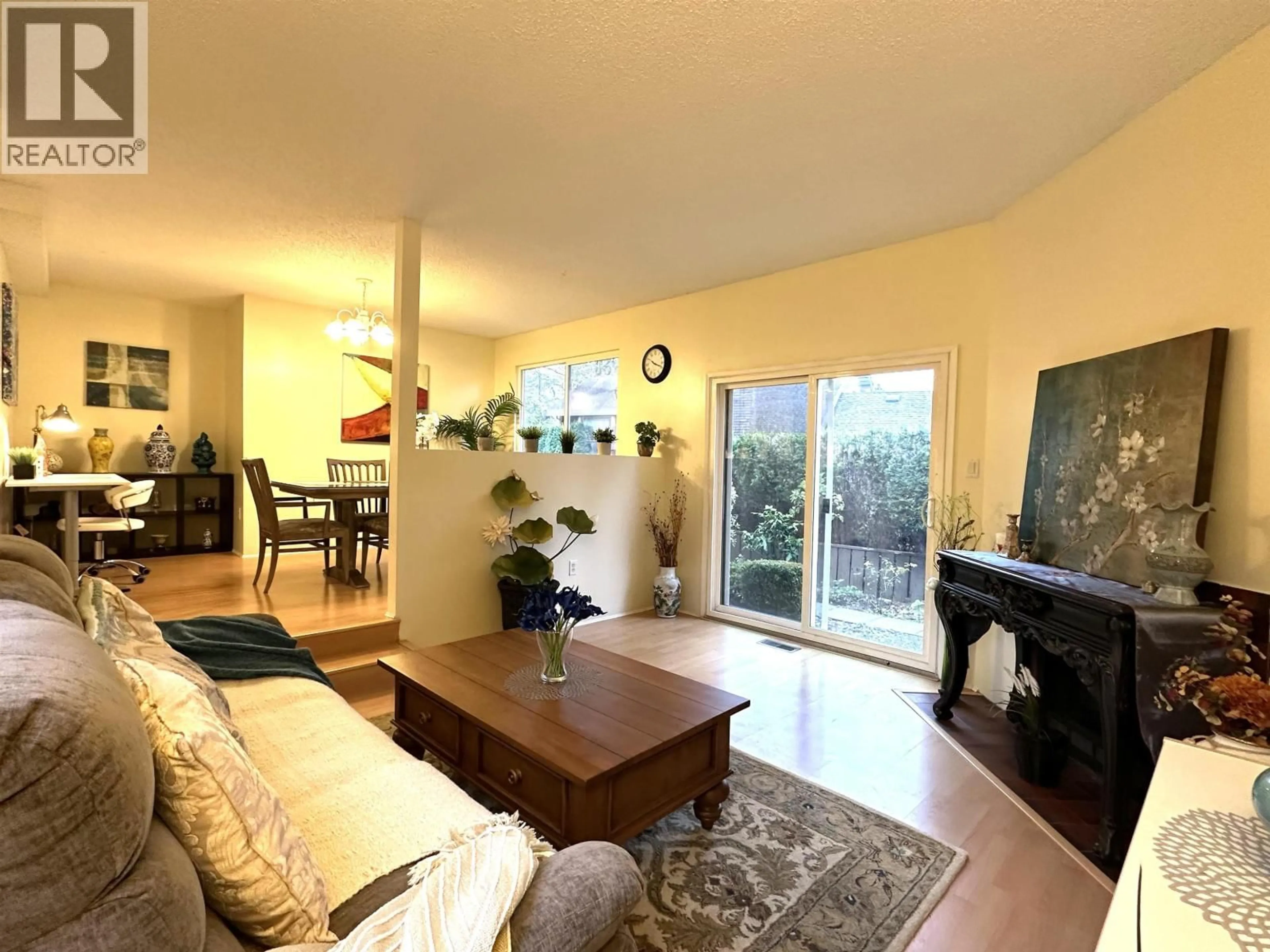 Living room with furniture, unknown for 3638 HENNEPIN AVENUE, Vancouver British Columbia V5S4C5