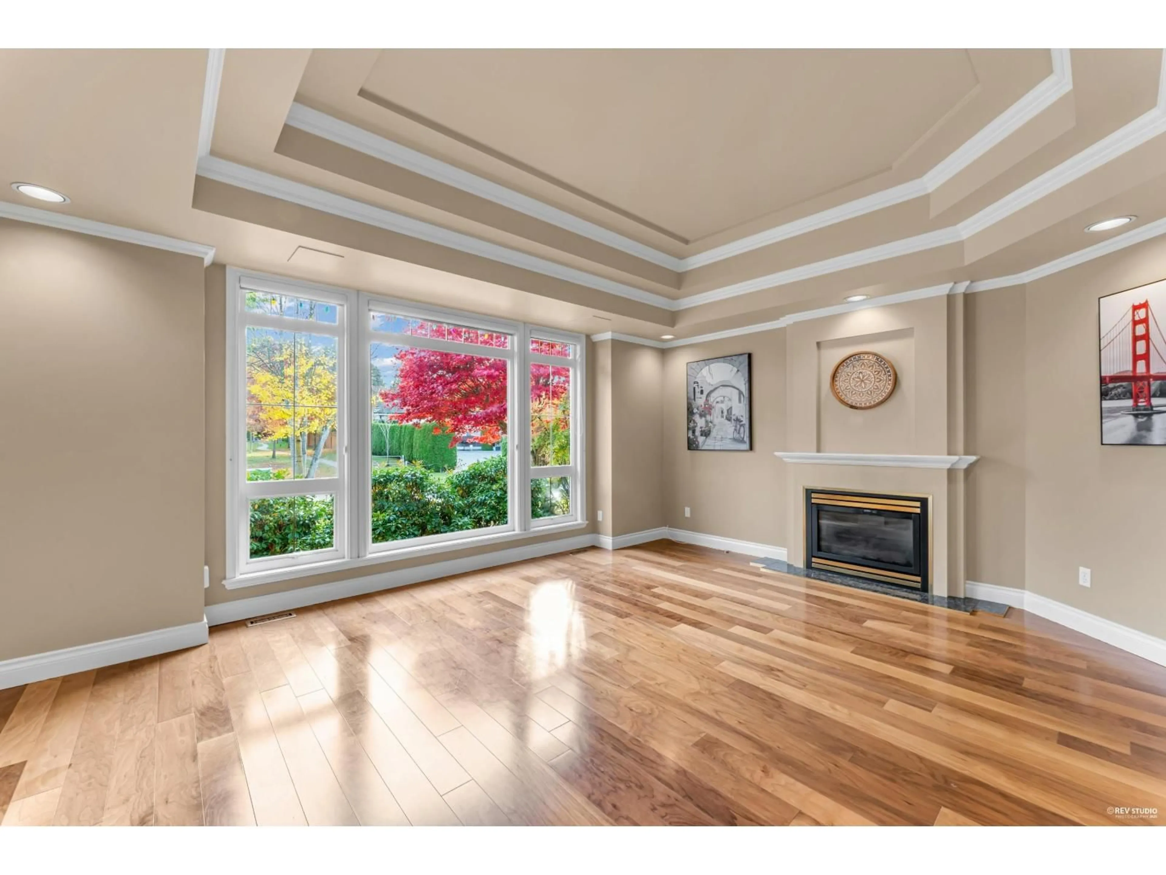 Unknown for 13681 21, Surrey British Columbia V4A9V6