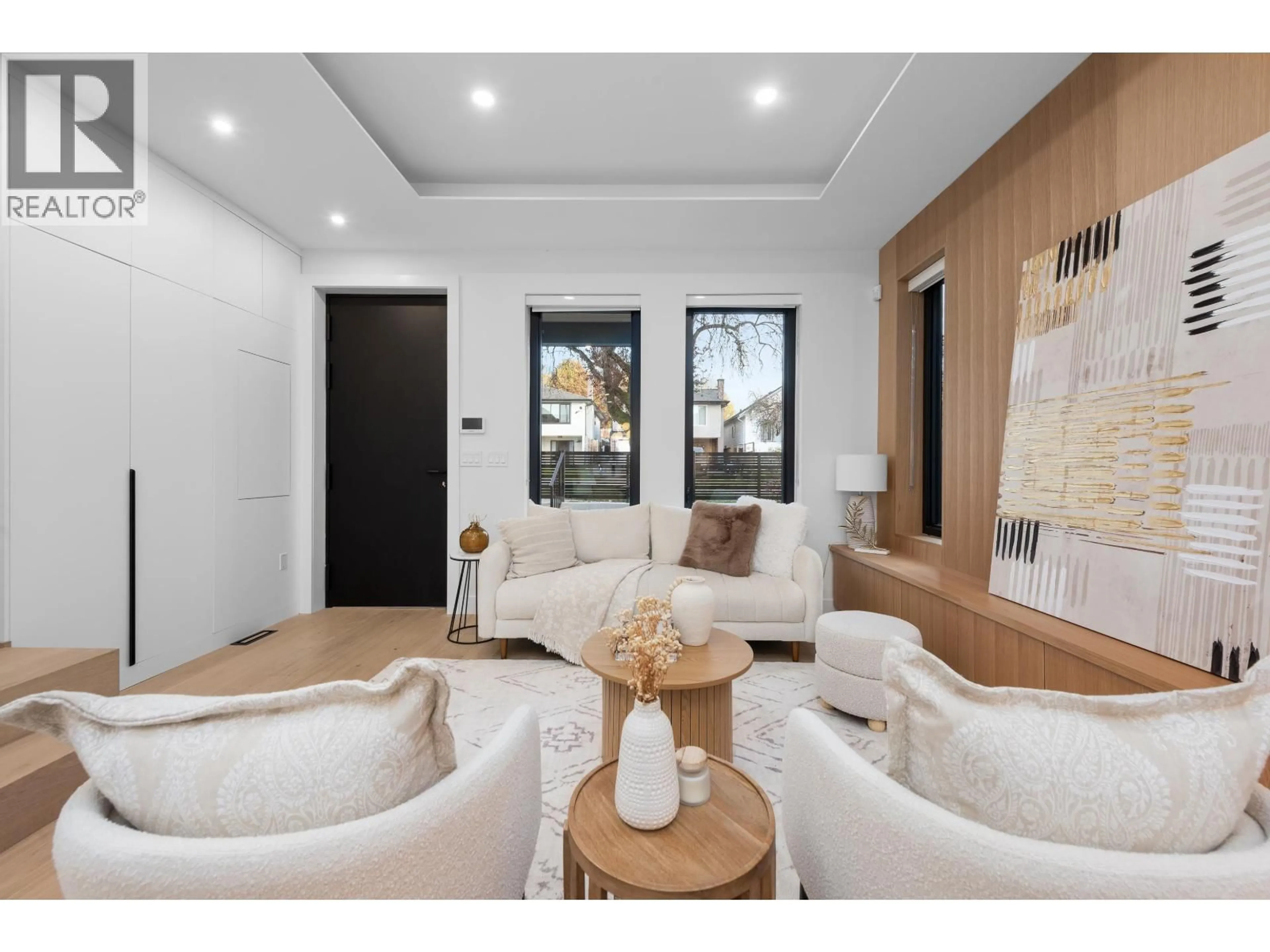 Unknown for 2 - 4889 MOSS STREET, Vancouver British Columbia V5R3T3