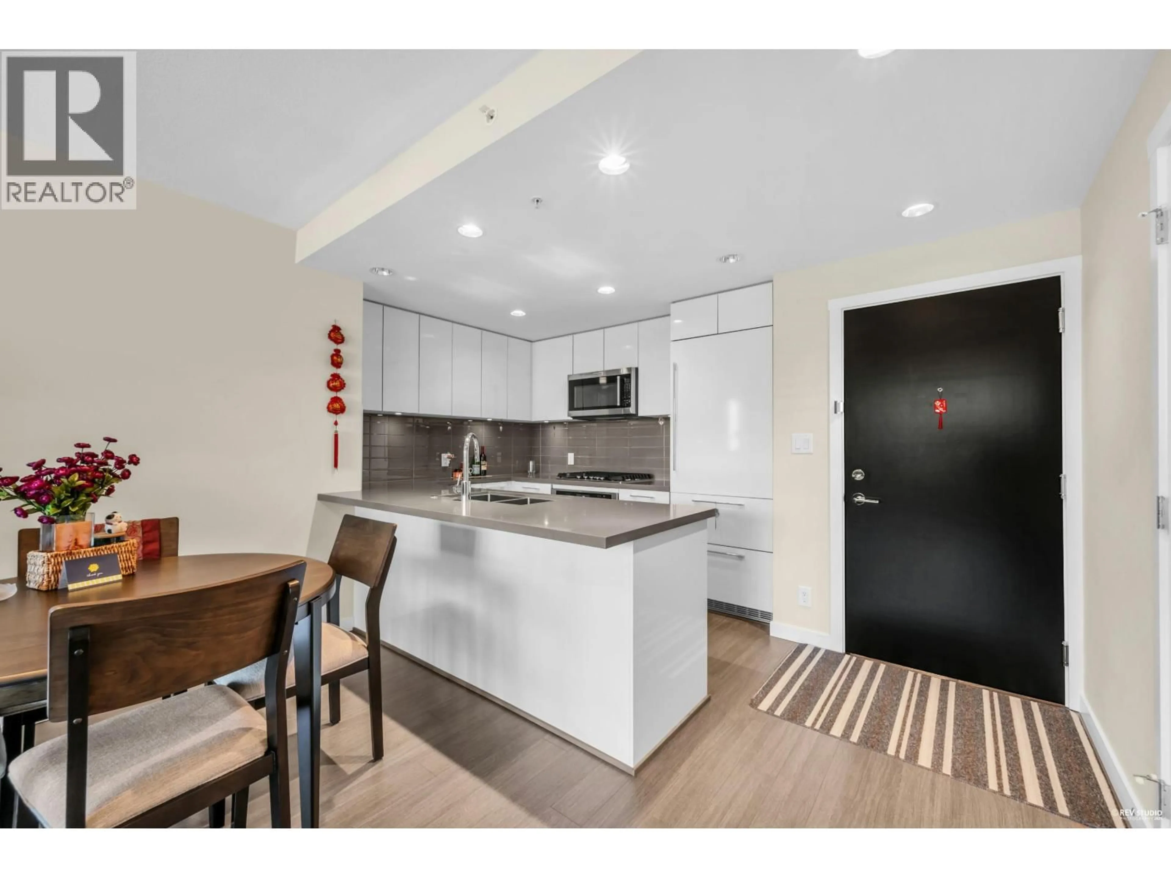 Unknown for 709 - 3093 WINDSOR GATE, Coquitlam British Columbia V3B0N2