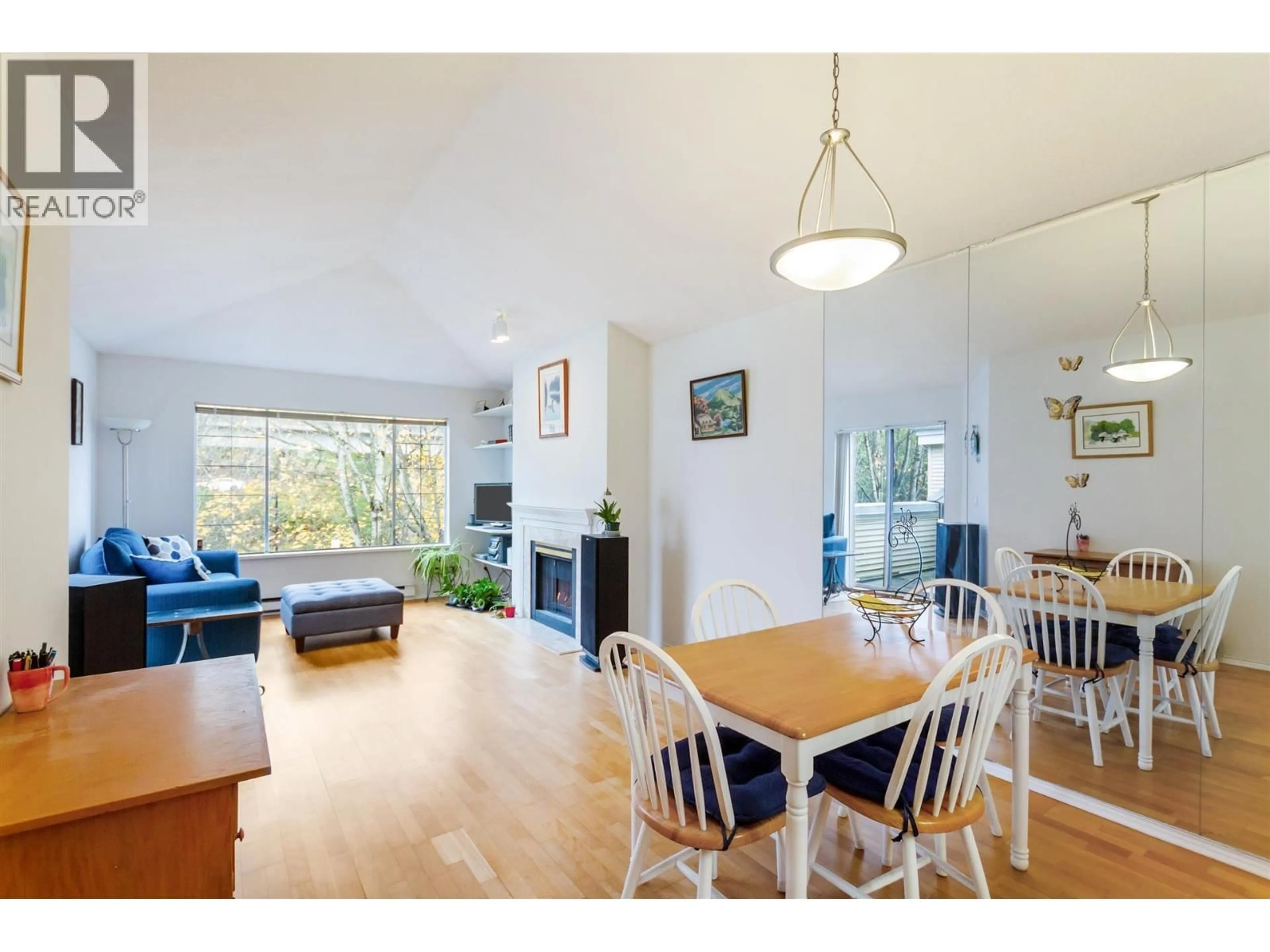 Unknown for 406 - 6820 RUMBLE STREET, Burnaby British Columbia V5E4H9