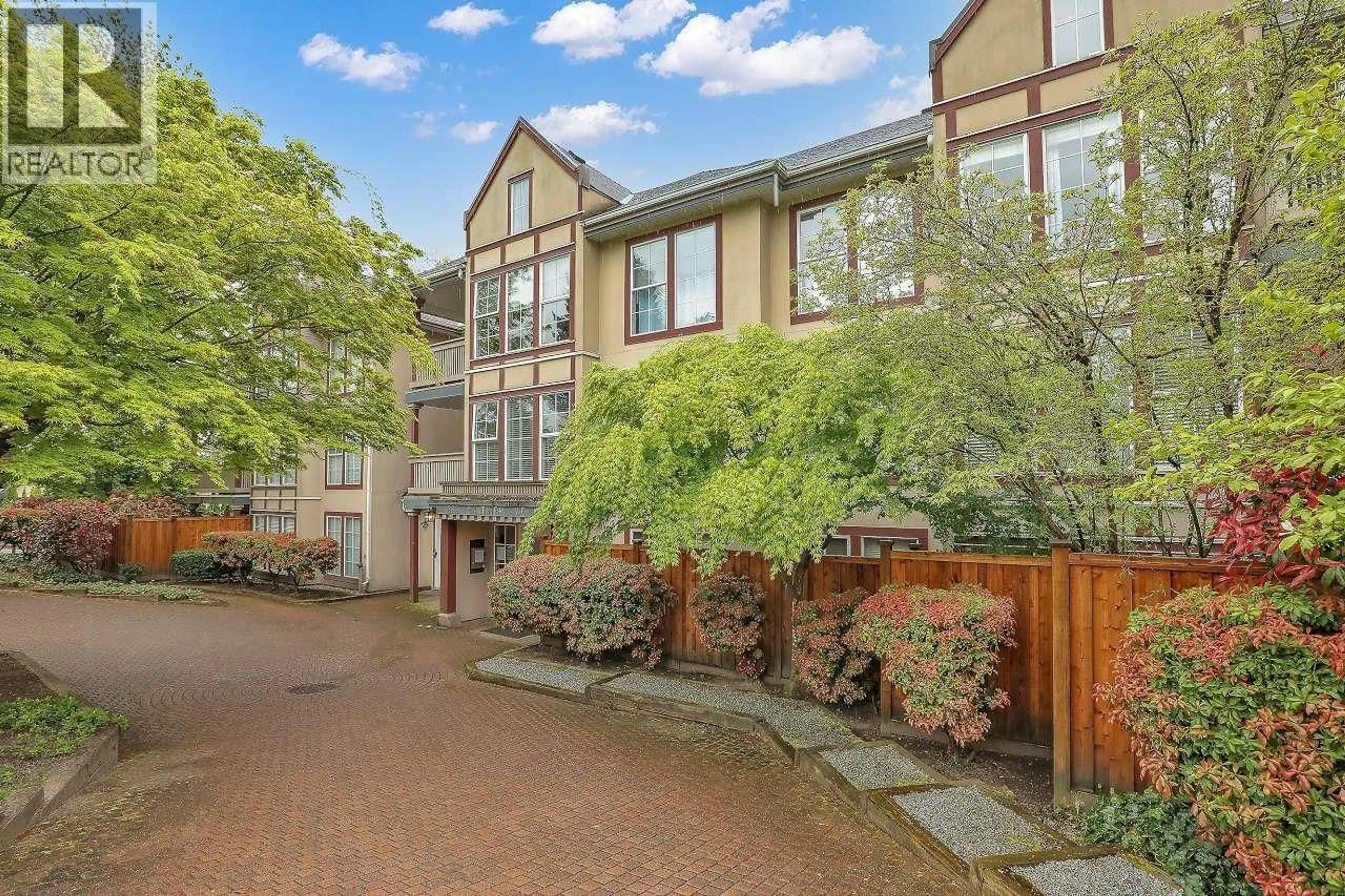 Patio, street for 213 - 888 GAUTHIER AVENUE, Coquitlam British Columbia V3K6Y1