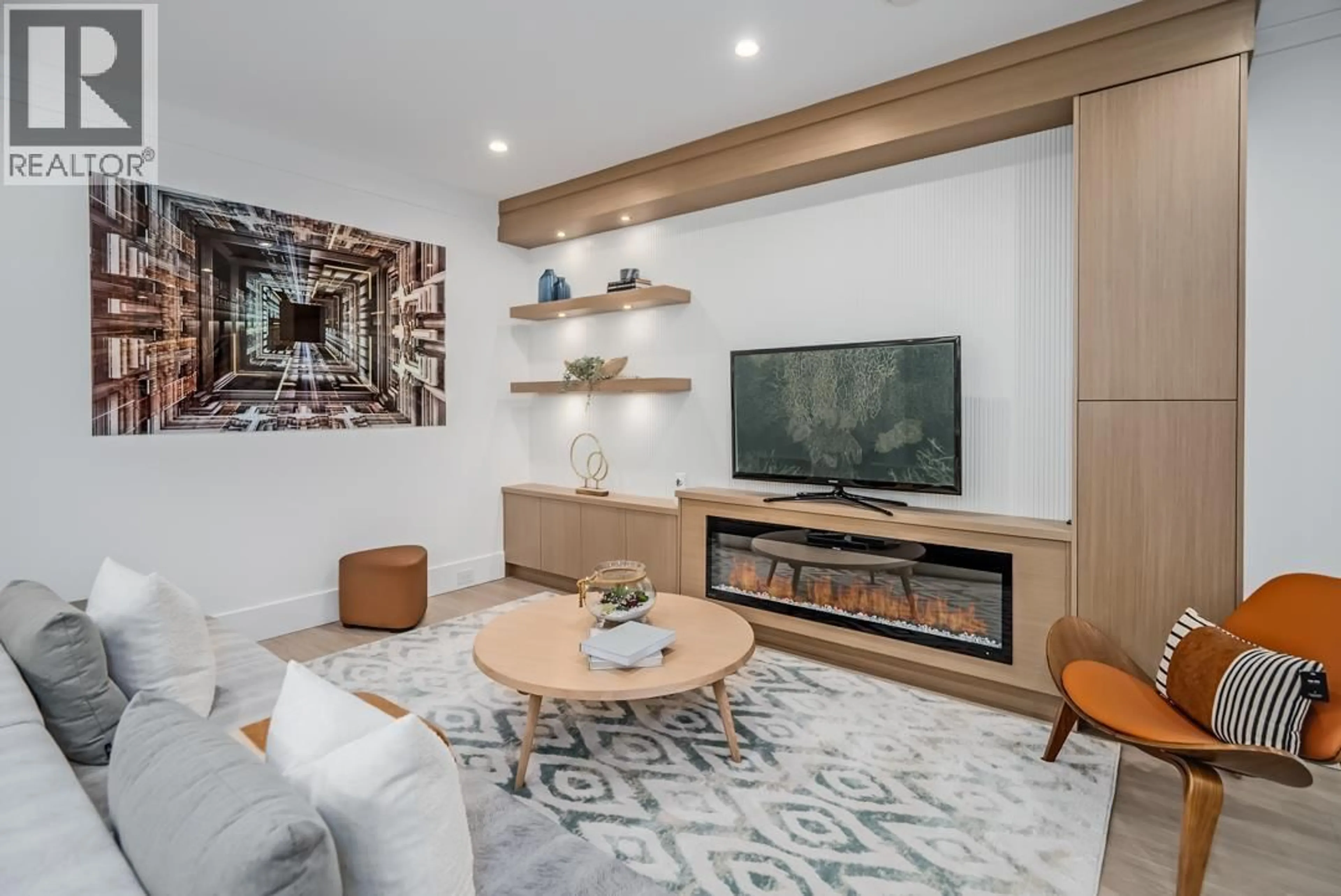 Living room with furniture, unknown for 3608 PLEASANT STREET, Richmond British Columbia V7E2P8