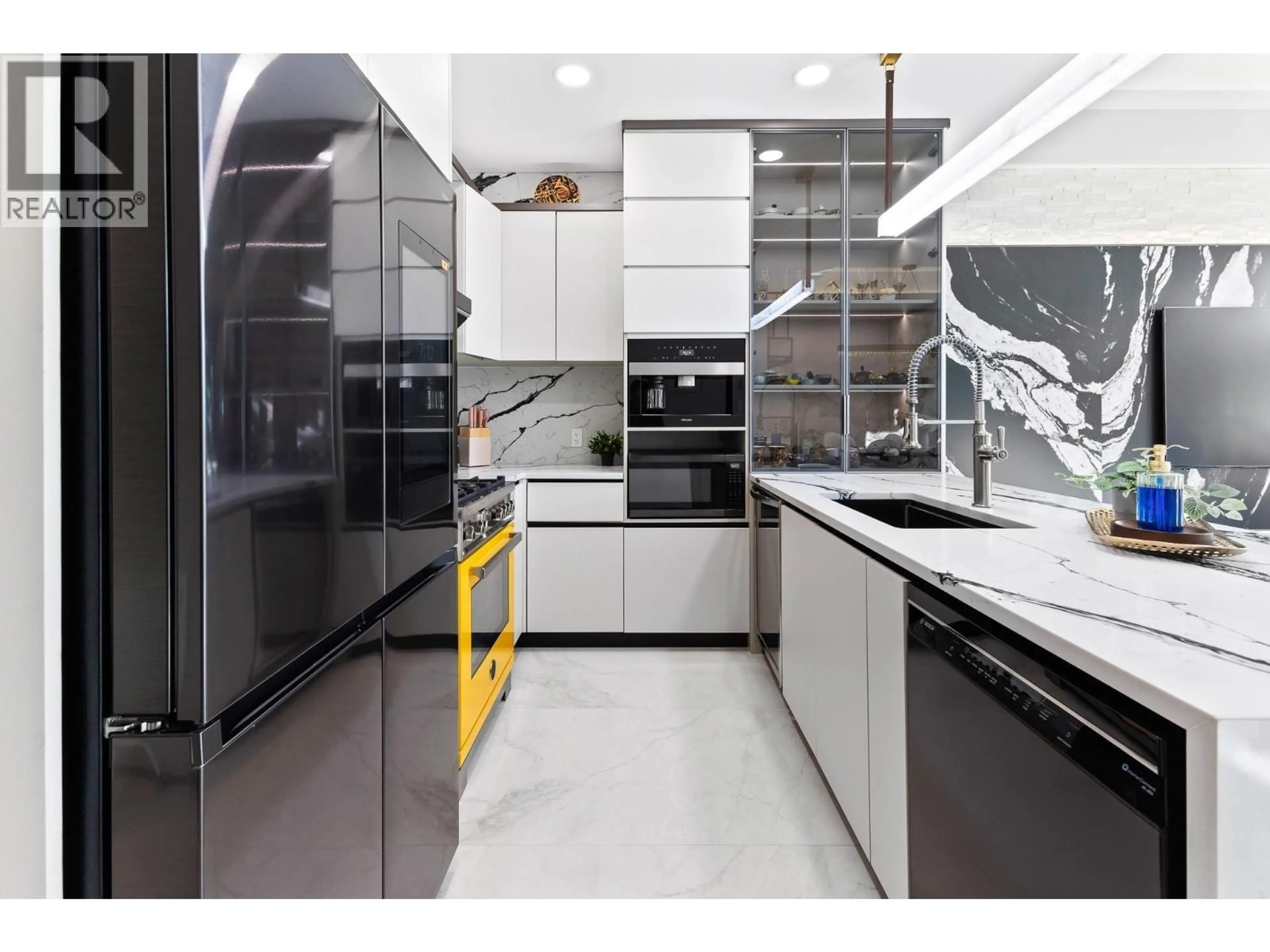 Contemporary kitchen, ceramic/tile floor for 207 - 5177 BRIGHOUSE WAY, Richmond British Columbia V7C0A7