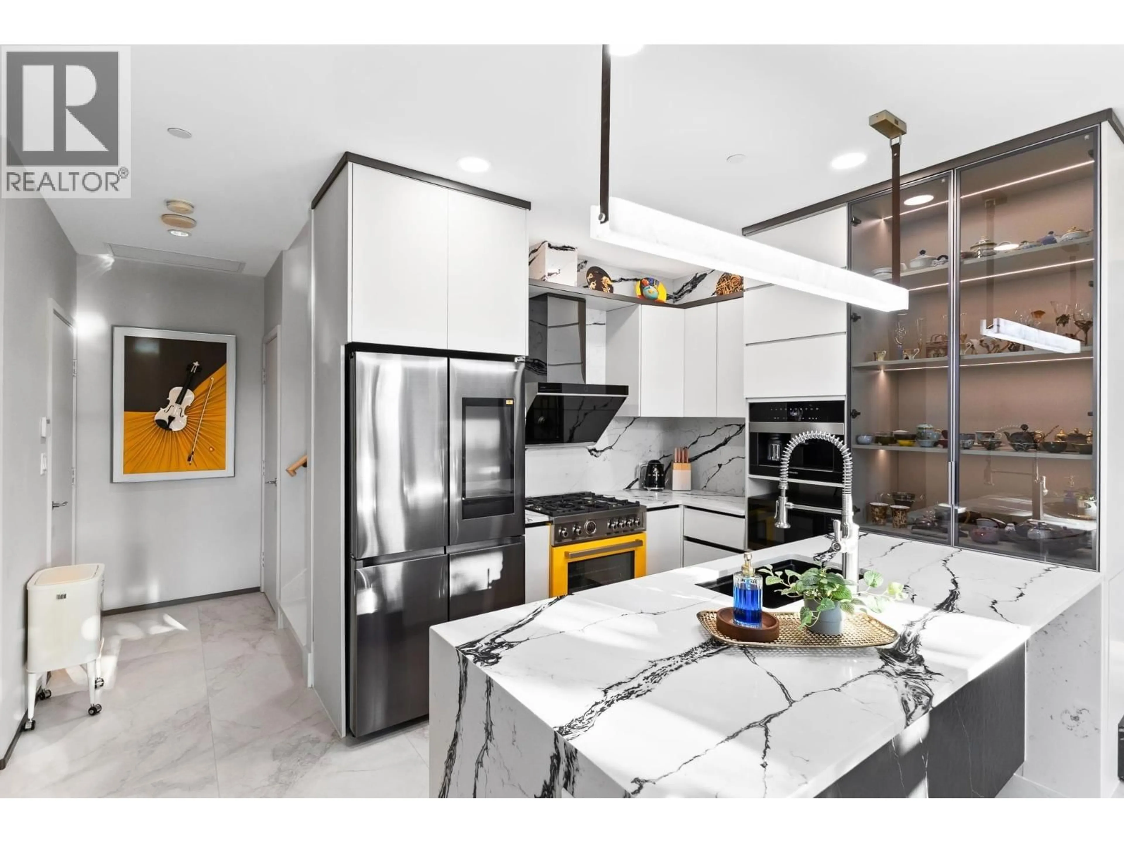 Contemporary kitchen, ceramic/tile floor for 207 - 5177 BRIGHOUSE WAY, Richmond British Columbia V7C0A7