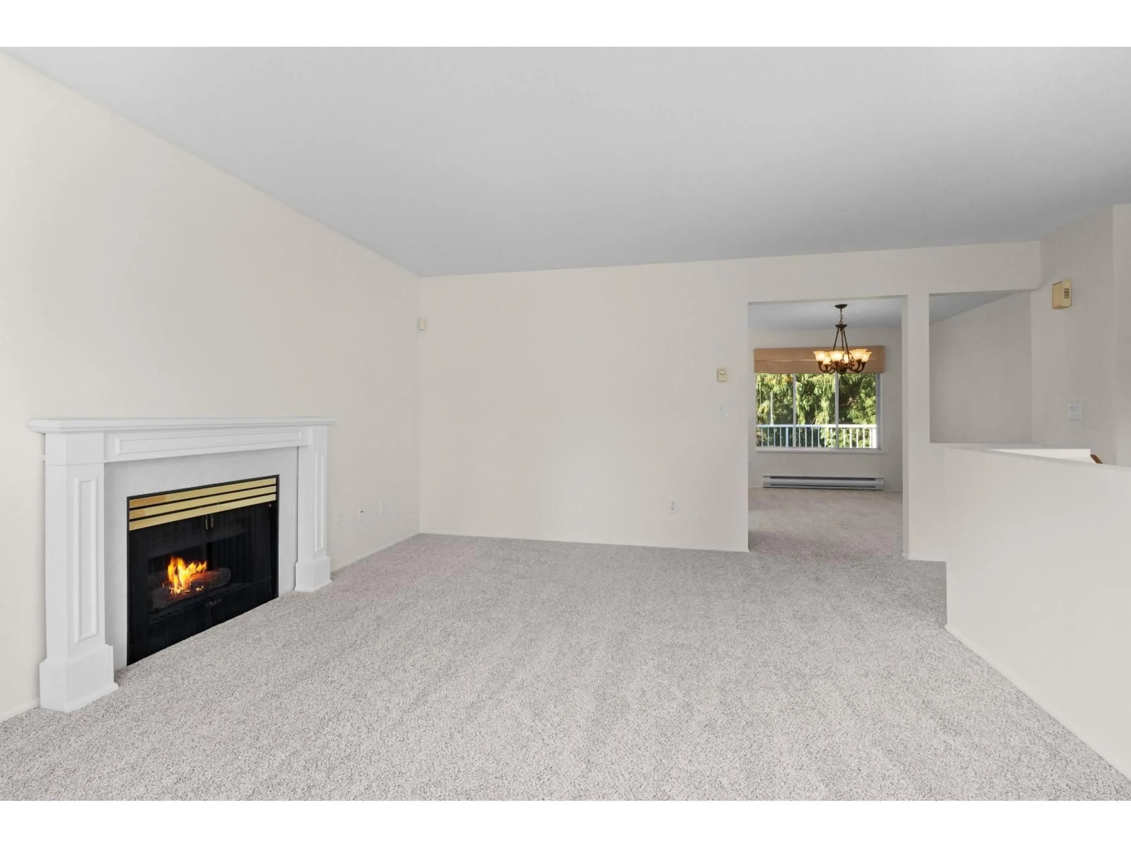 A pic of a room for 2577 126TH, Surrey British Columbia V4A3P6