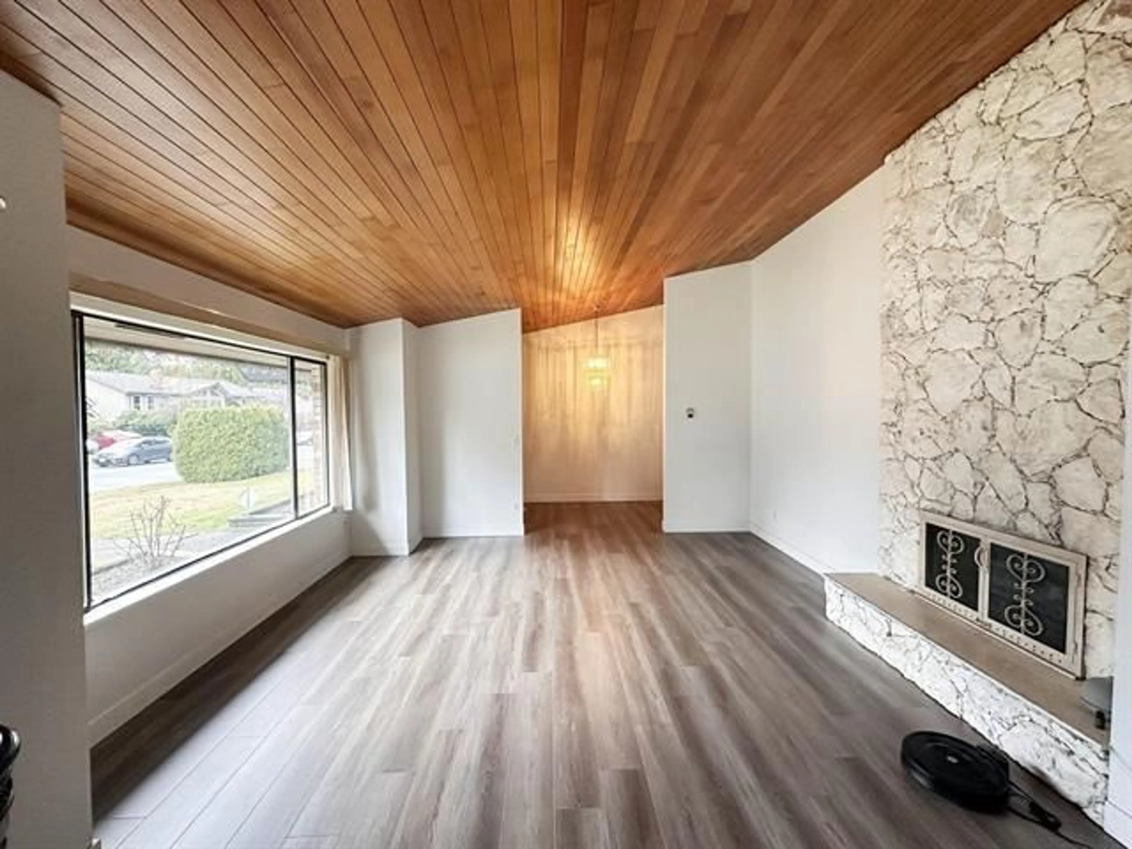 A pic of a room for 11515 COMMONWEALTH, Delta British Columbia V4E2W1