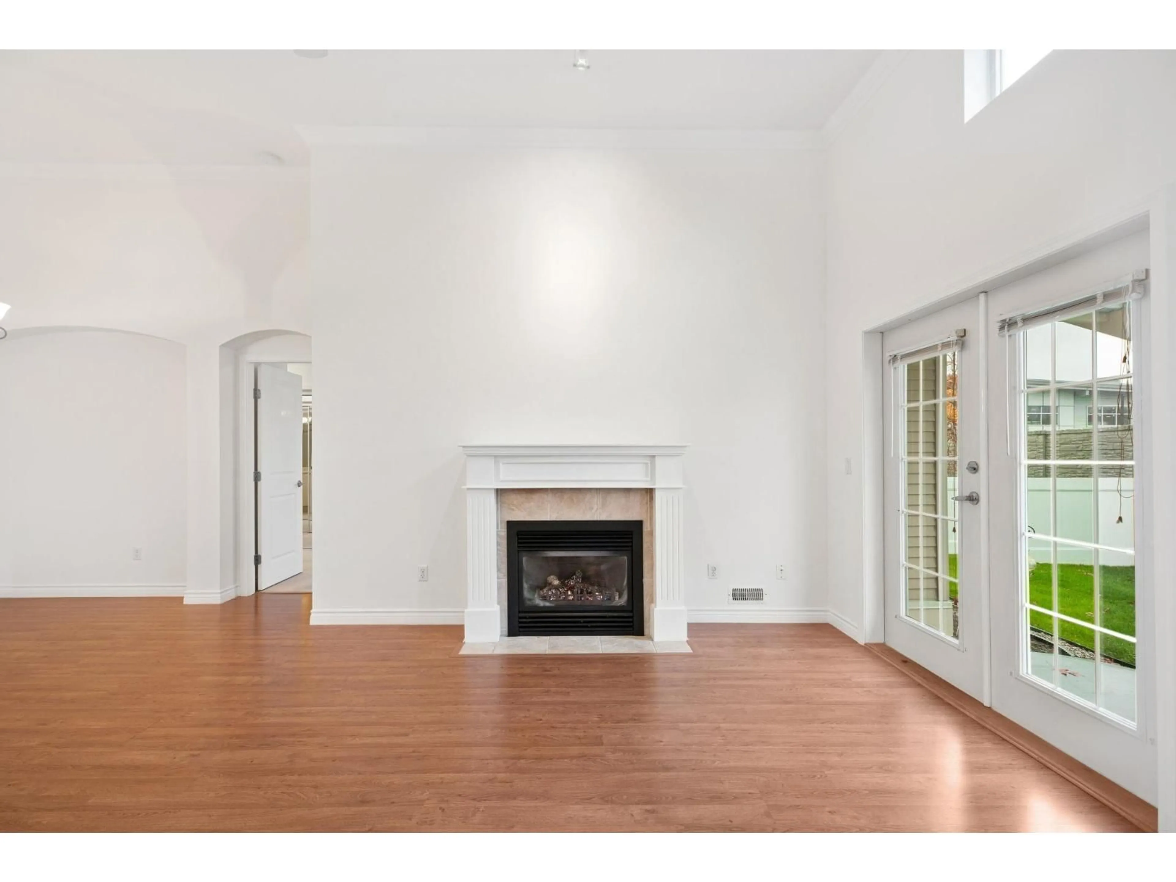 A pic of a room for 32 - 17516 4TH, Surrey British Columbia V3S0R9