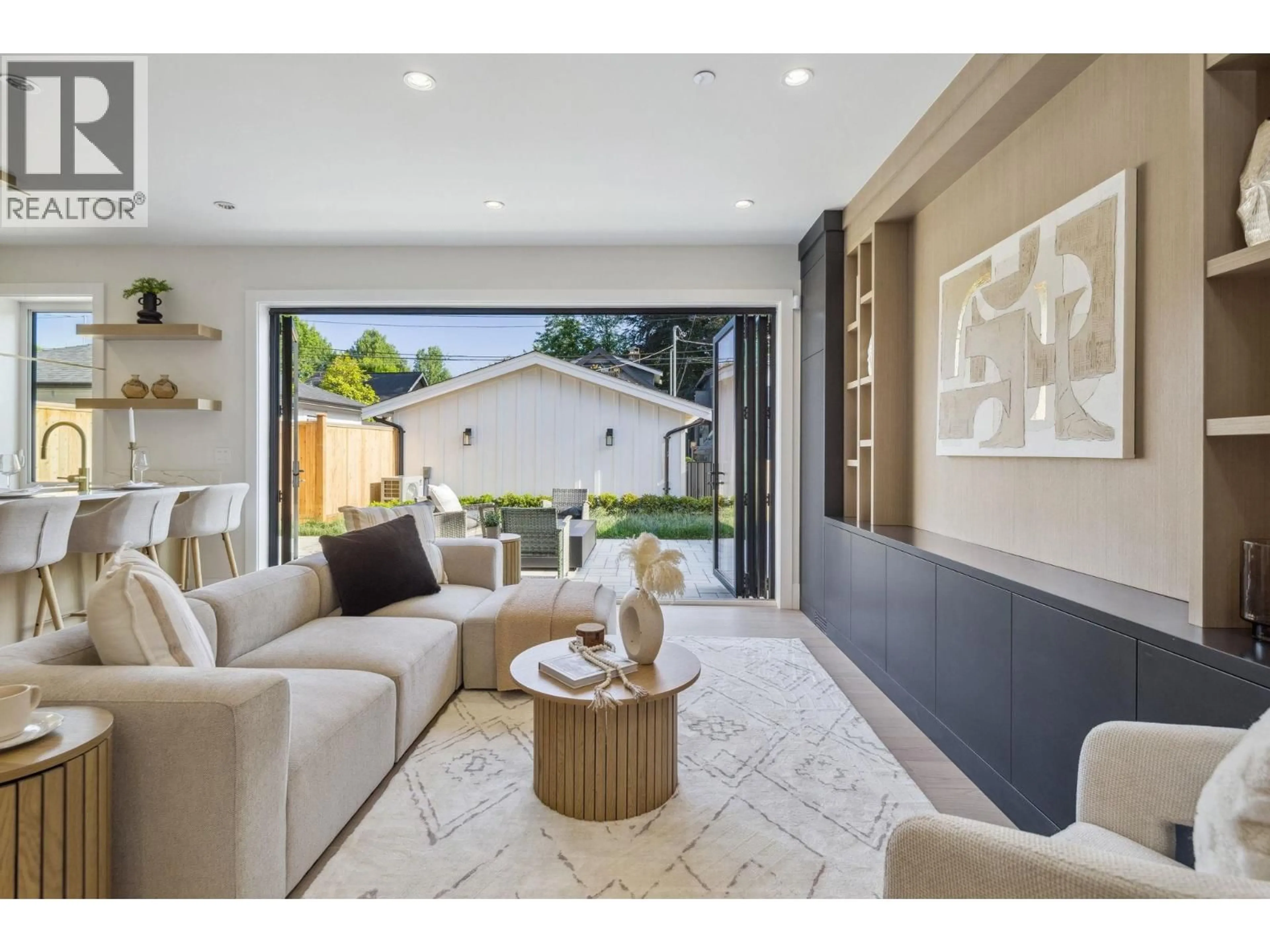 Living room with furniture, unknown for #2 - 2244 11TH AVENUE, Vancouver British Columbia V5N1Z6