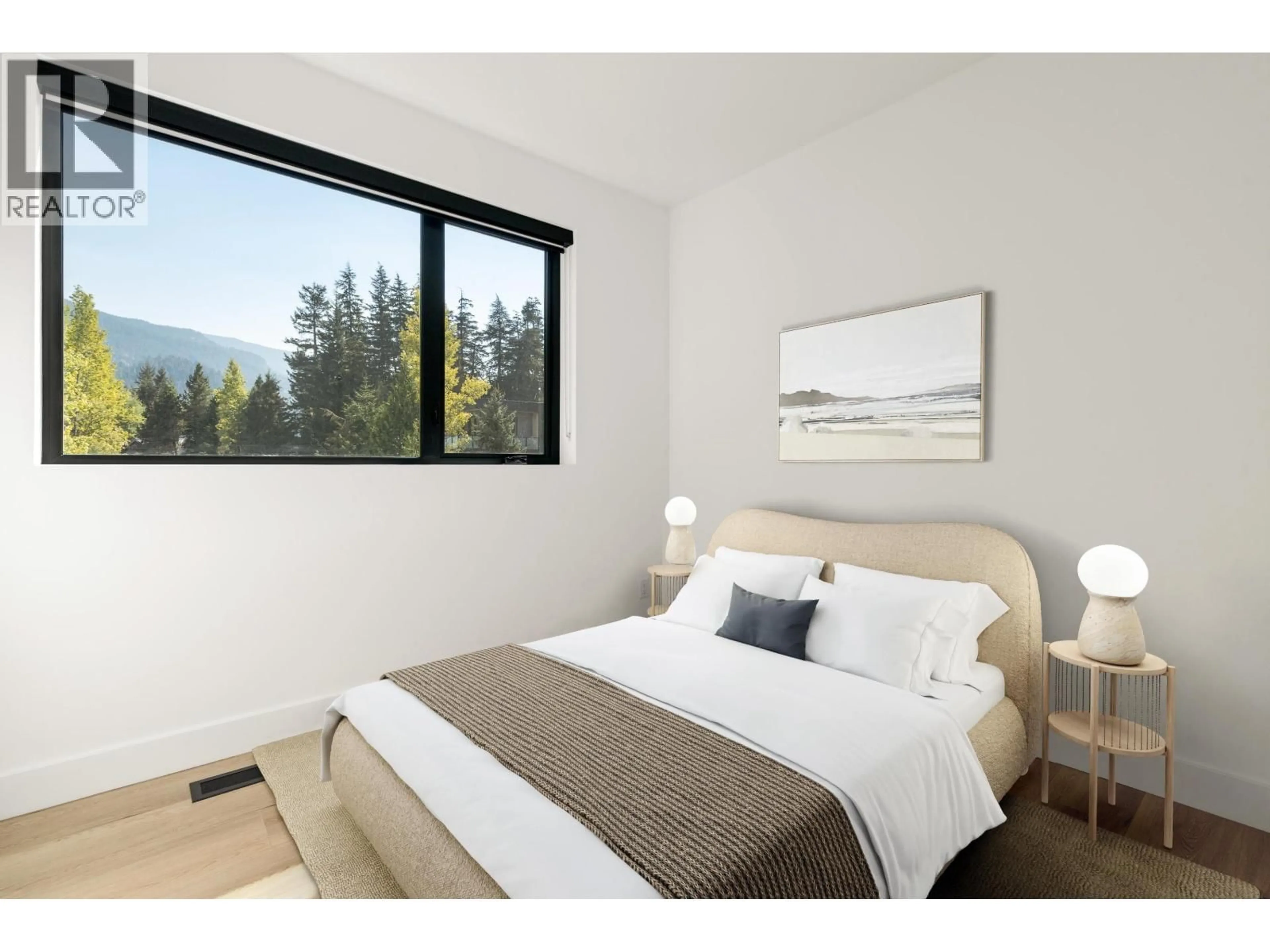 Bedroom with bed, wood/laminate floor for 15 - 2077 GARIBALDI WAY, Whistler British Columbia V8E0A6