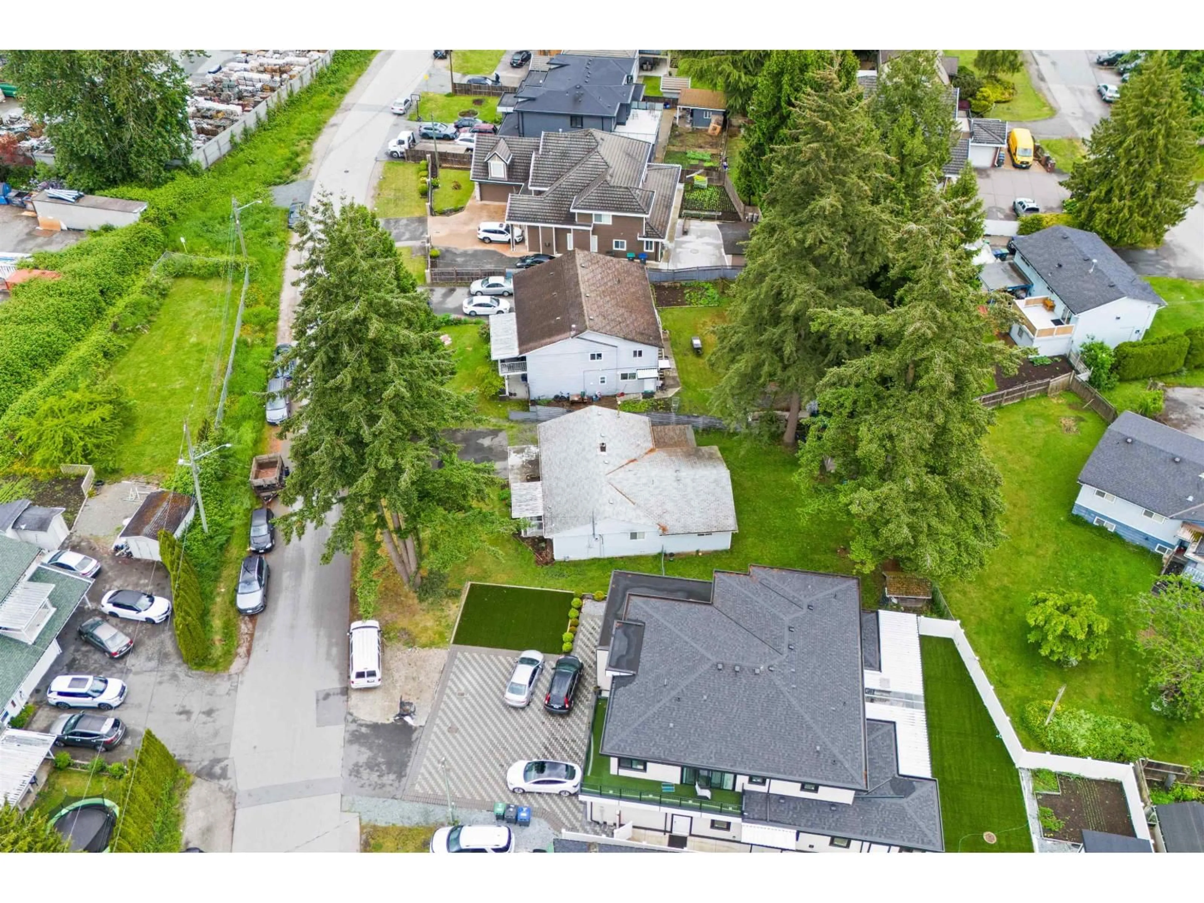 A pic from outside/outdoor area/front of a property/back of a property/a pic from drone, street for 12232 85A AVENUE, Surrey British Columbia V3W3H6