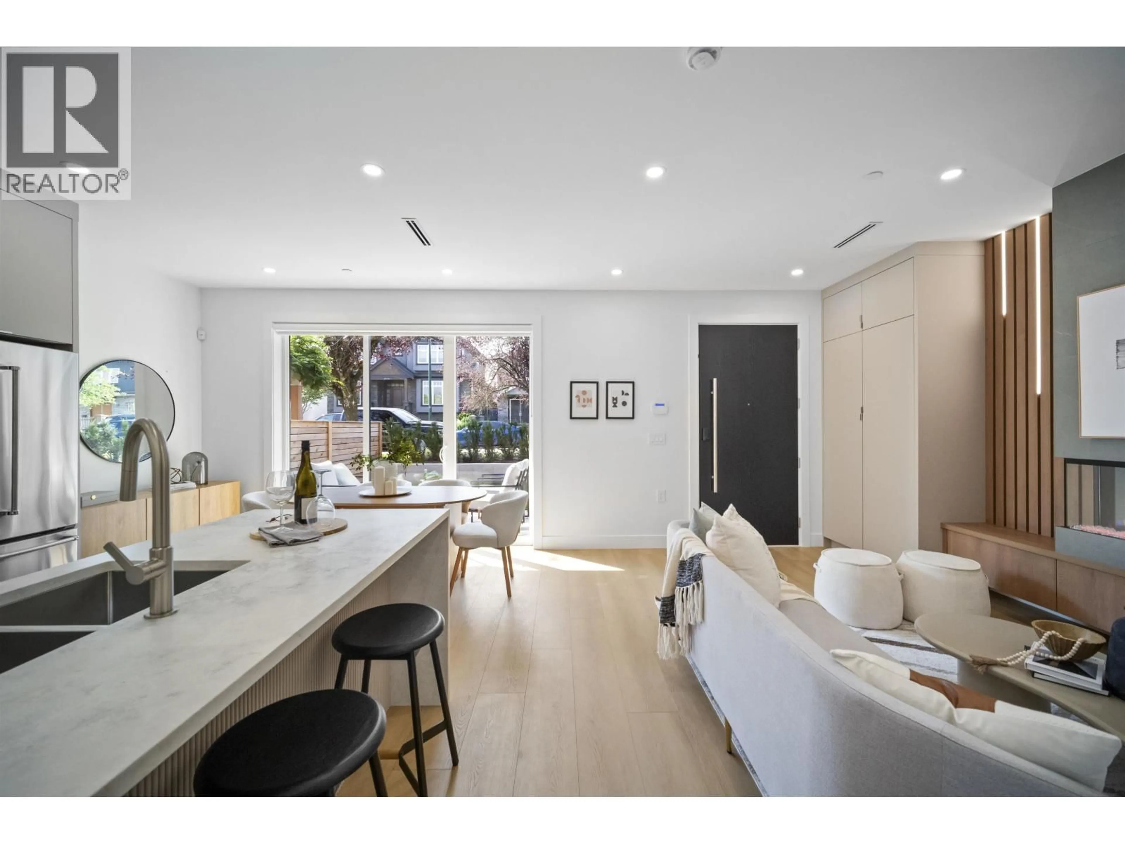 Open concept kitchen, unknown for 1 - 3563 25TH AVENUE, Vancouver British Columbia V5R1K3