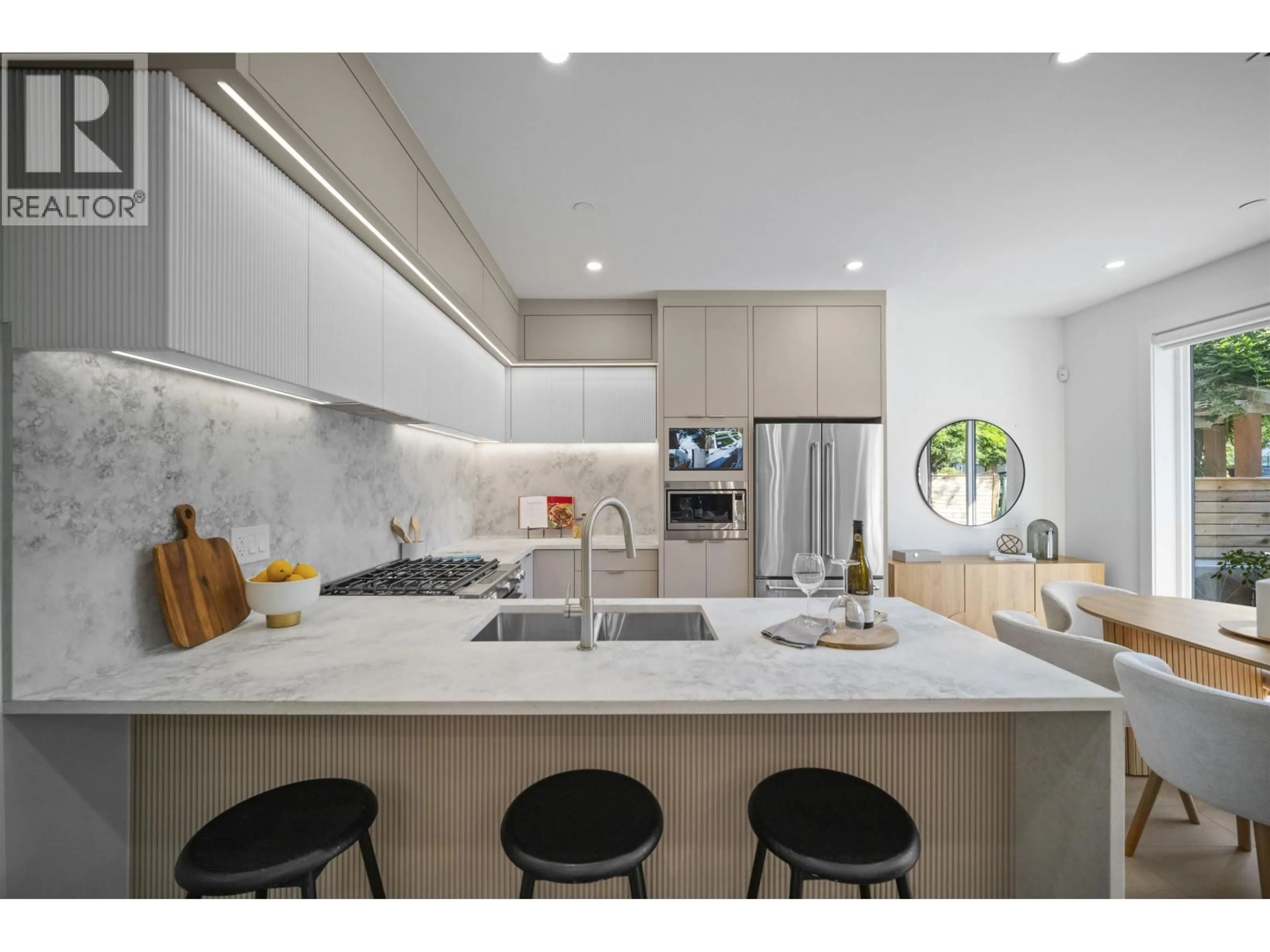 Unknown for 1 - 3563 25TH AVENUE, Vancouver British Columbia V5R1K3