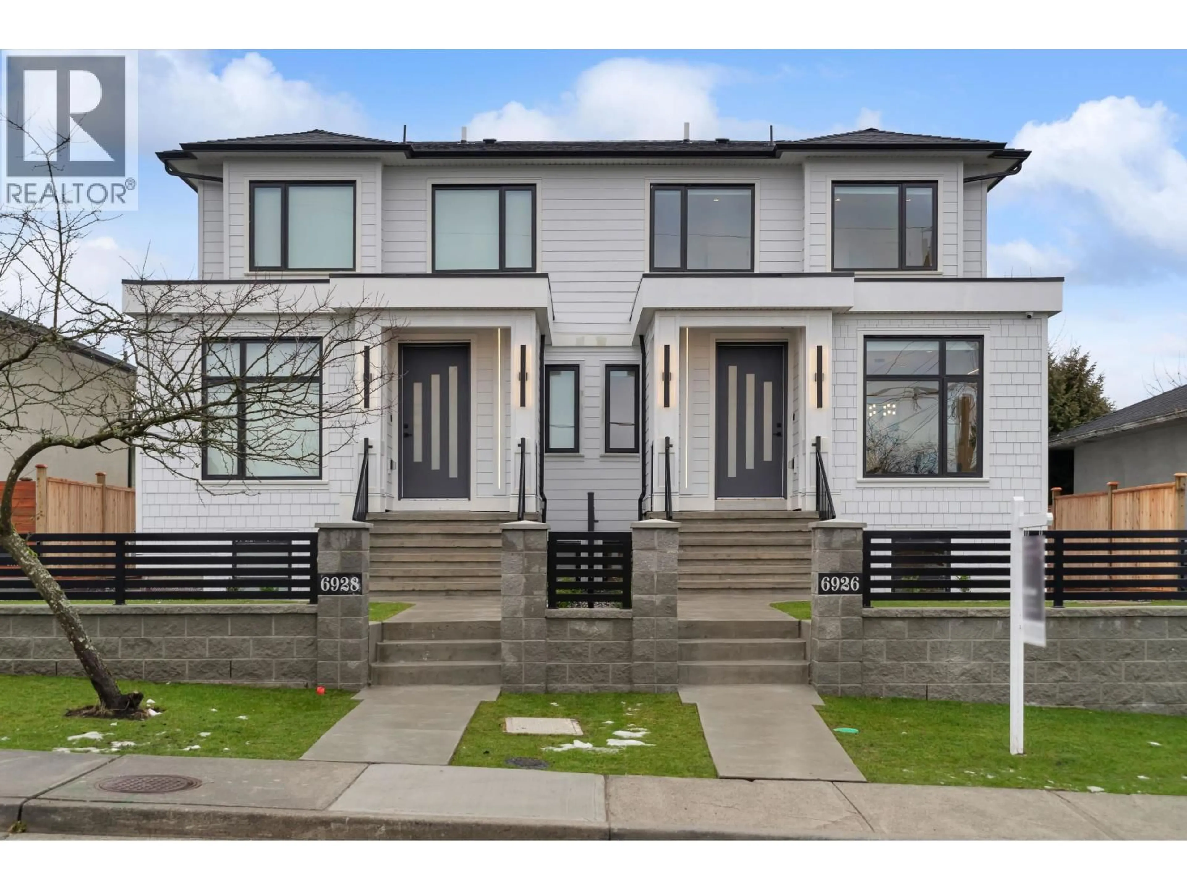 Unknown for 6928 CARNEGIE STREET, Burnaby British Columbia V5B1Y5