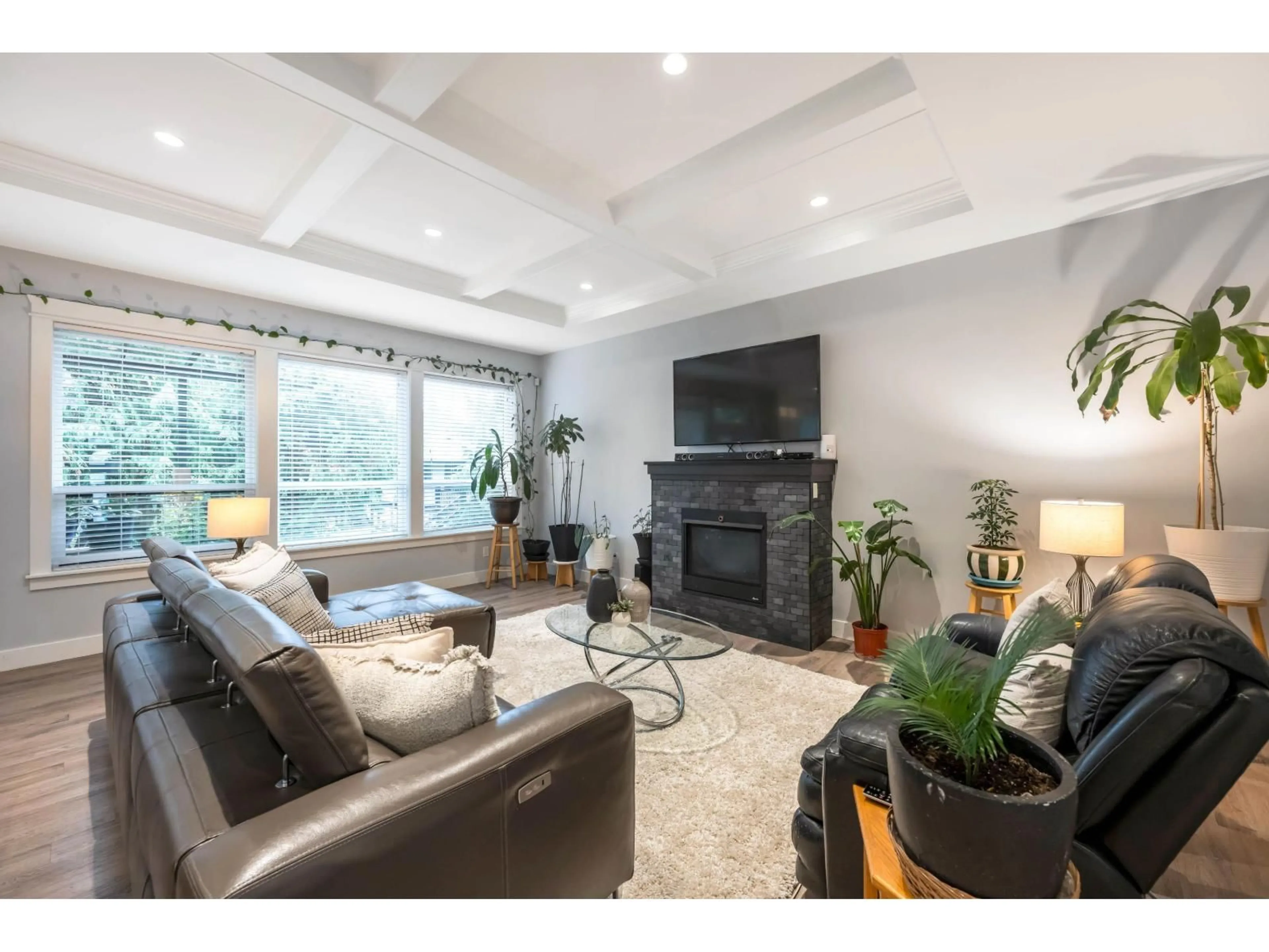 Living room with furniture, unknown for 20585 45A, Langley British Columbia V3A6G4