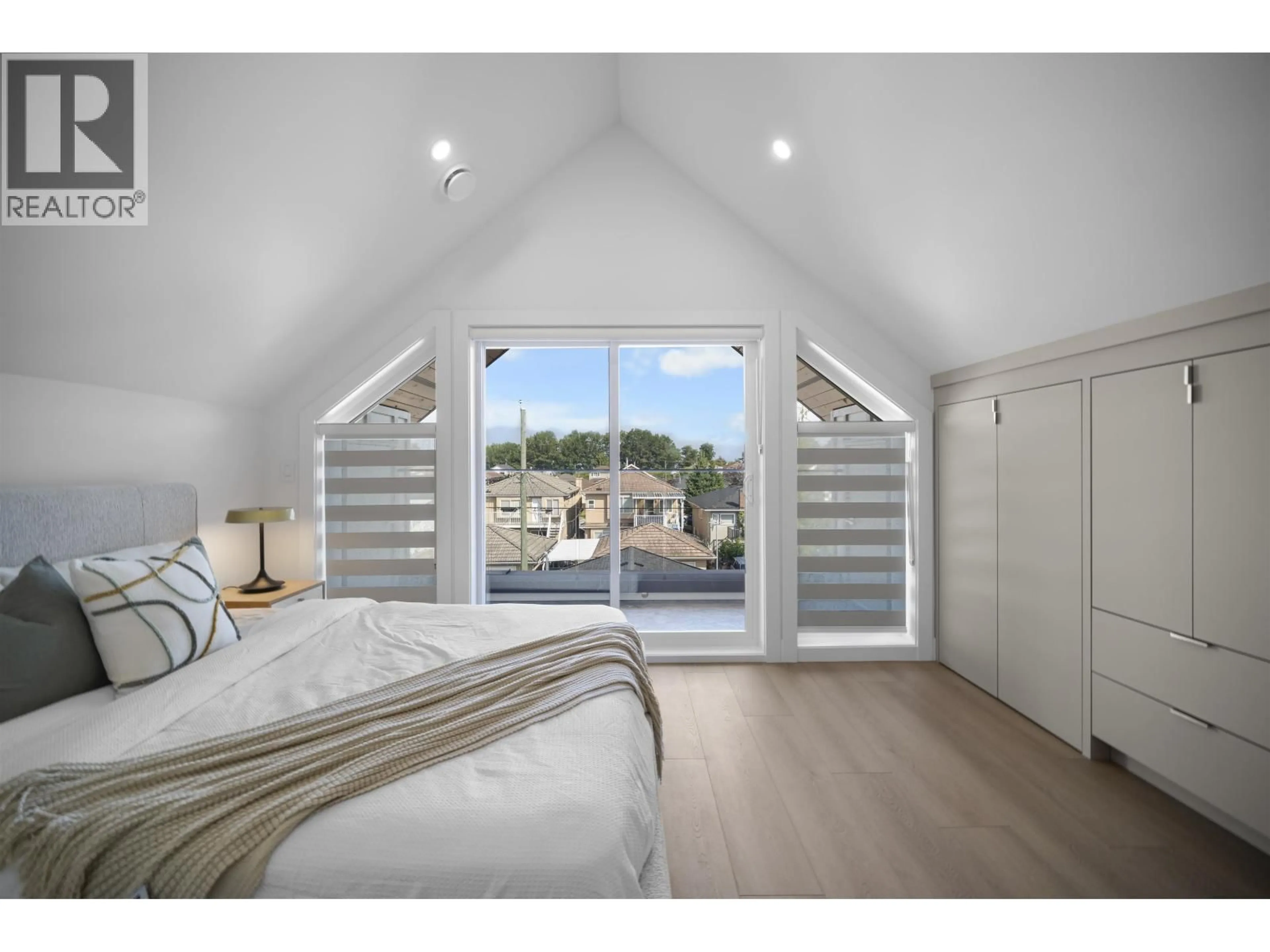 A pic of a room for 2 - 3563 25TH AVENUE, Vancouver British Columbia V5R1K3