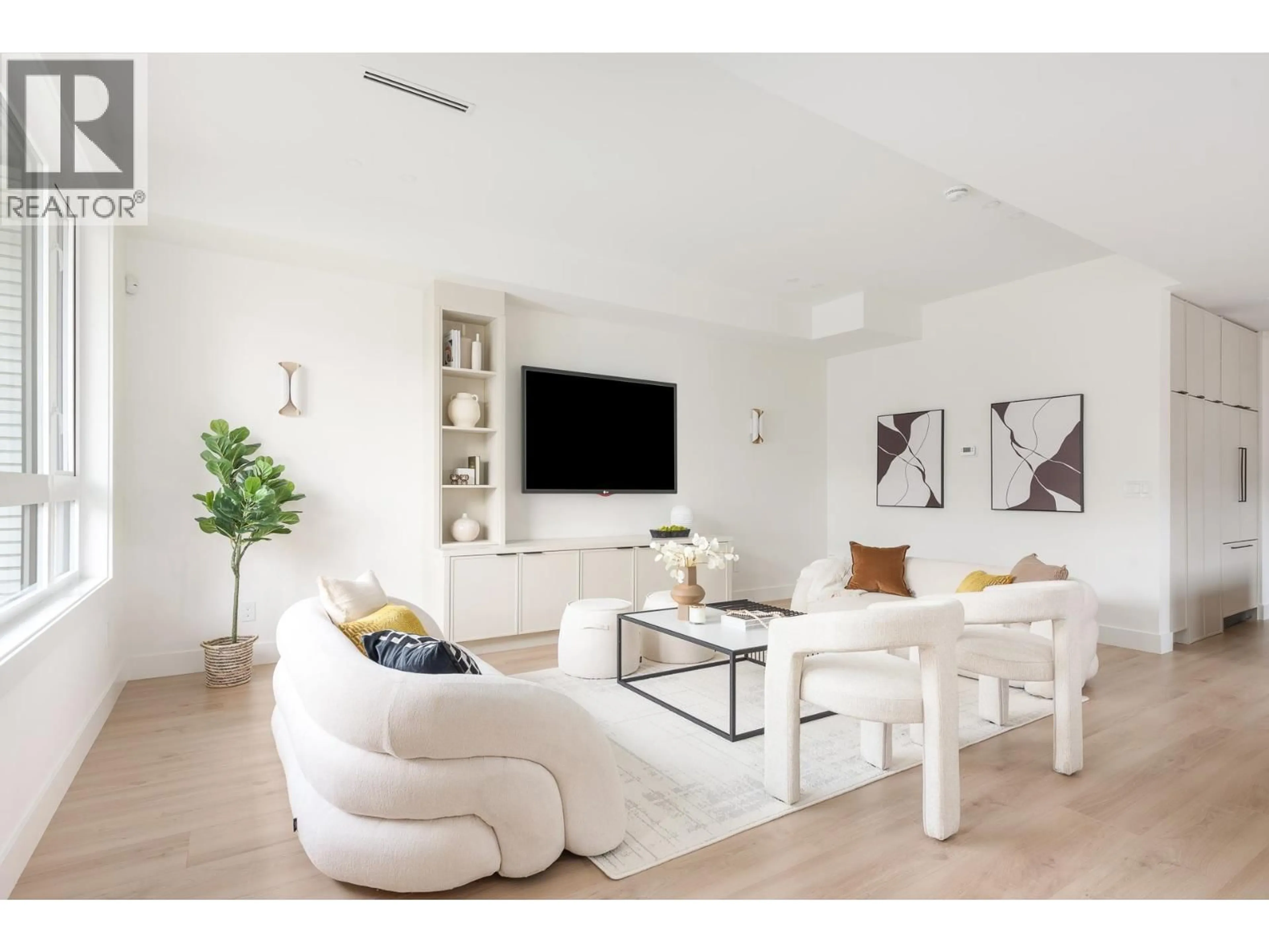 Living room with furniture, unknown for 103 - 1132 HOWSE PLACE, Coquitlam British Columbia V0V0V0