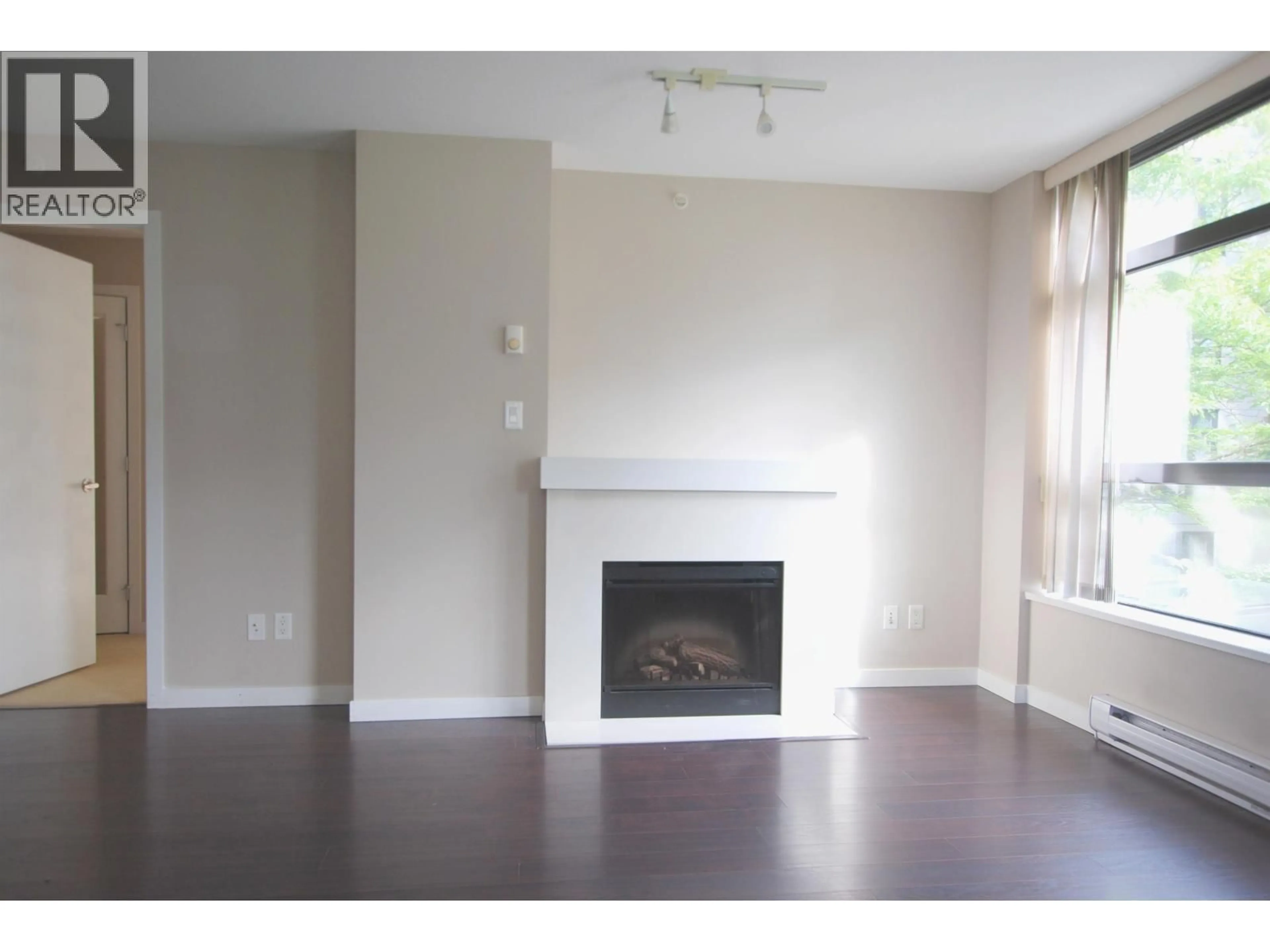 A pic of a room for 406 - 8160 LANSDOWNE ROAD, Richmond British Columbia V6X0A9