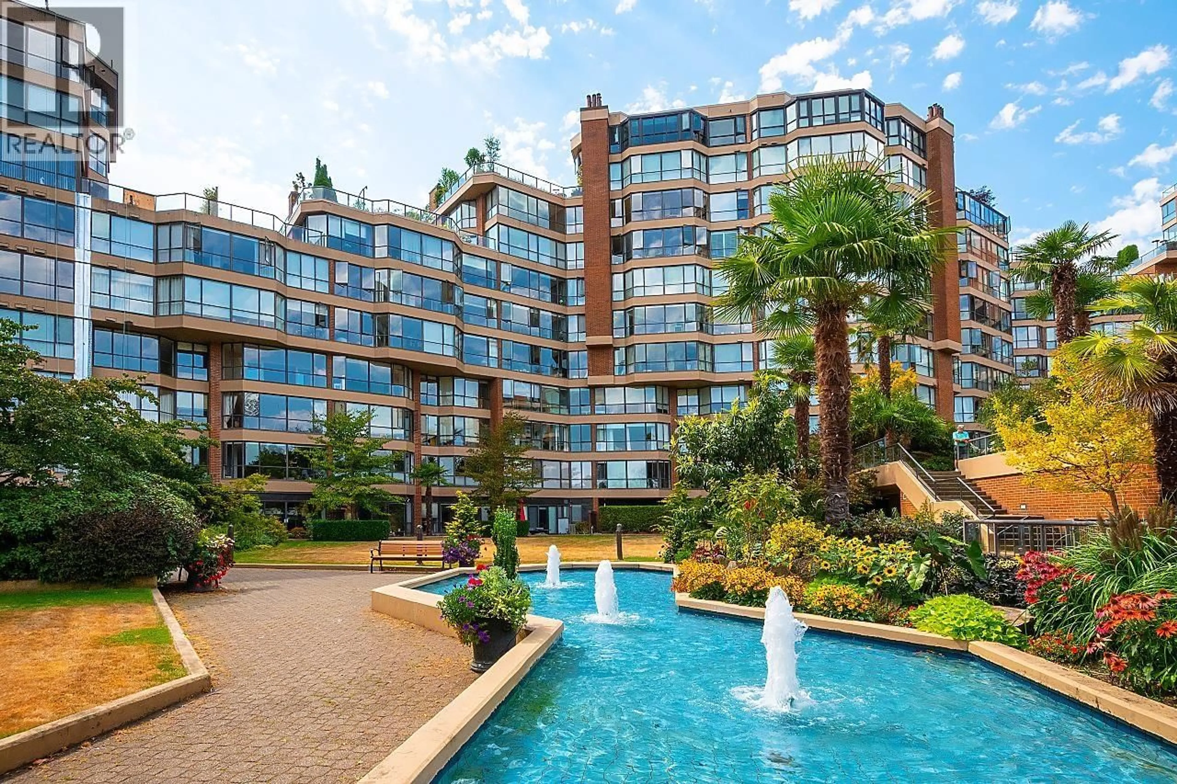 Pool for 408 - 1470 PENNYFARTHING DRIVE, Vancouver British Columbia V6J4X8