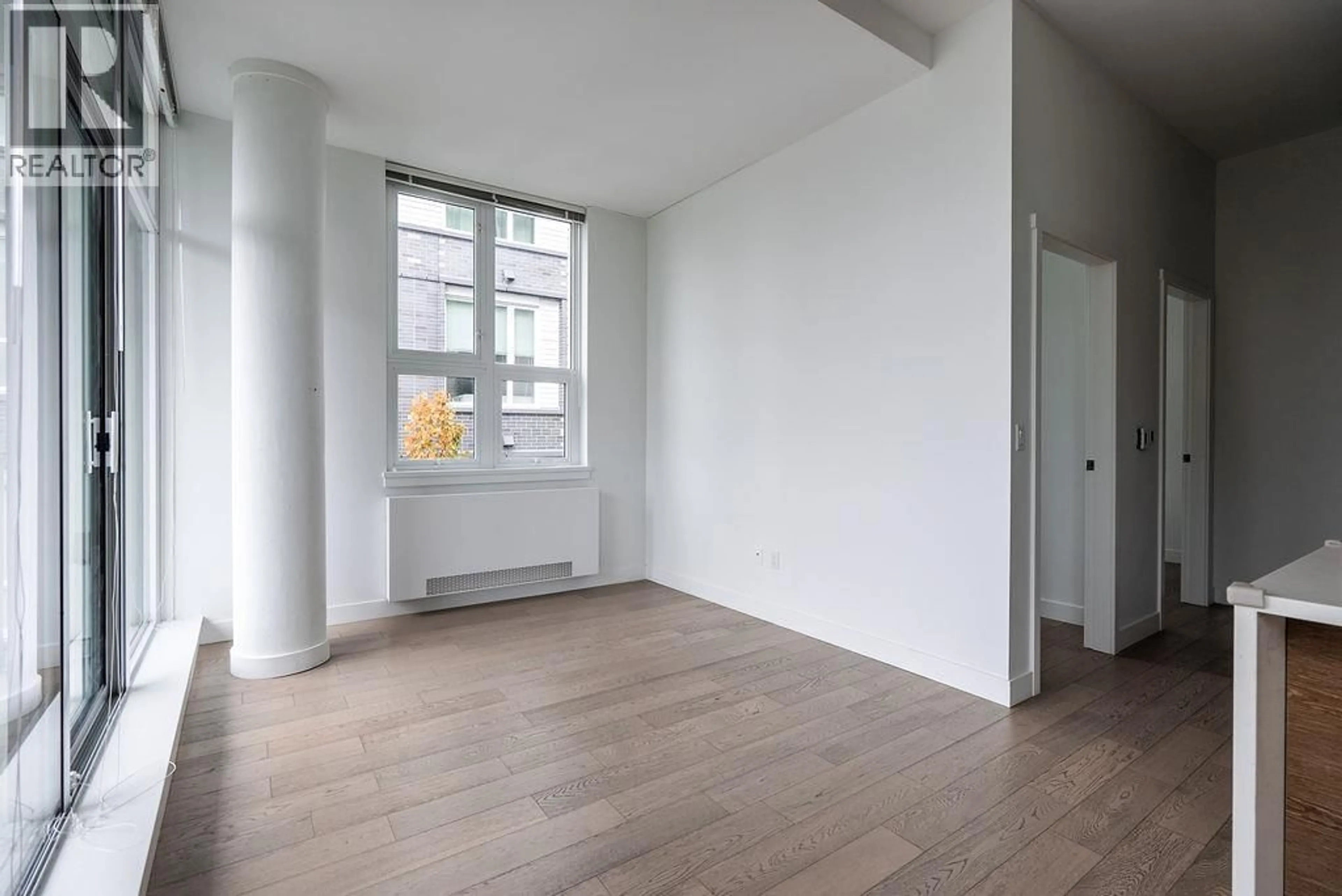 A pic of a room for 401 - 6733 CAMBIE STREET, Vancouver British Columbia V6P3H1