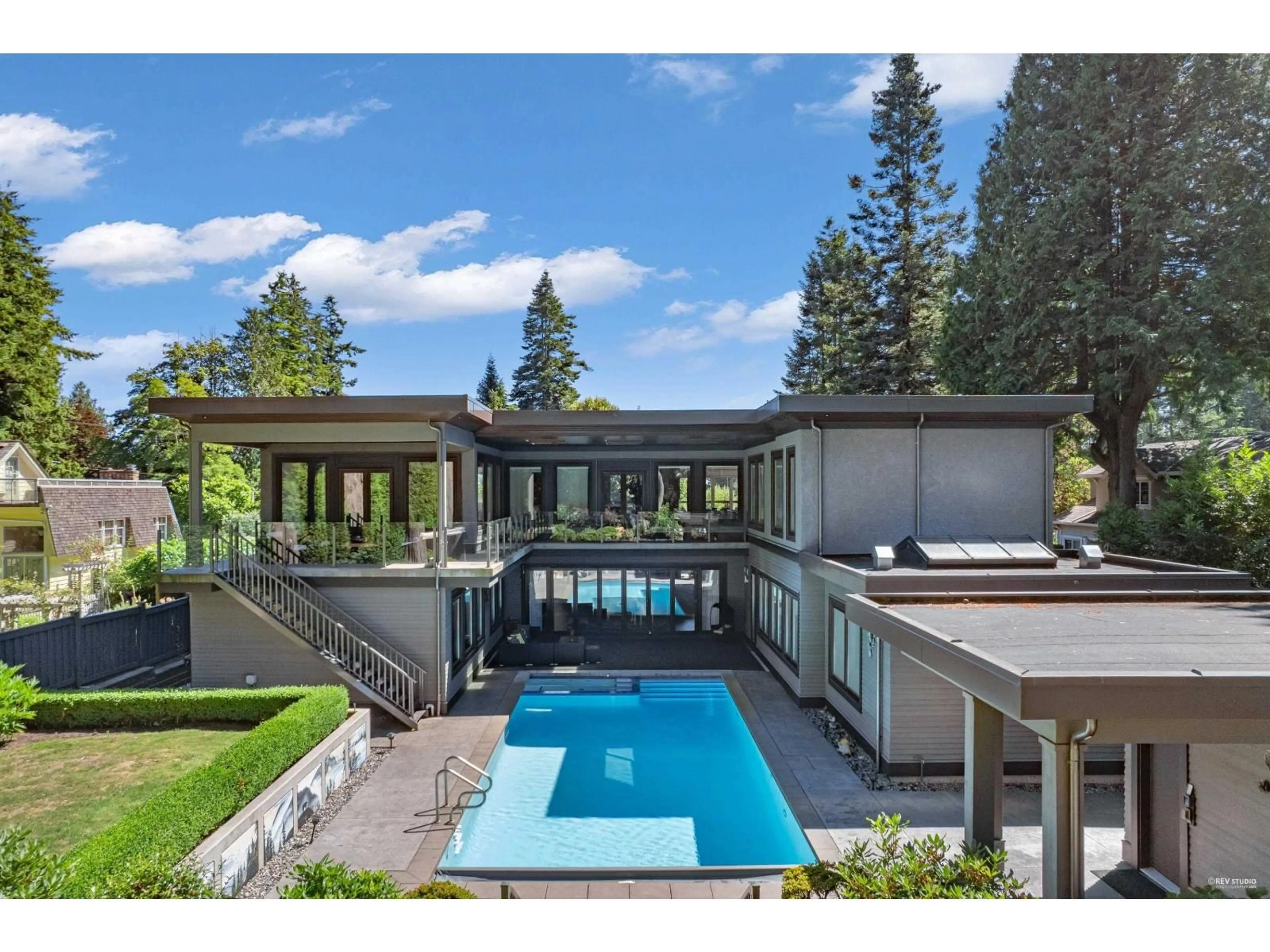 Unknown for 13657 MARINE, White Rock British Columbia V4B1A3