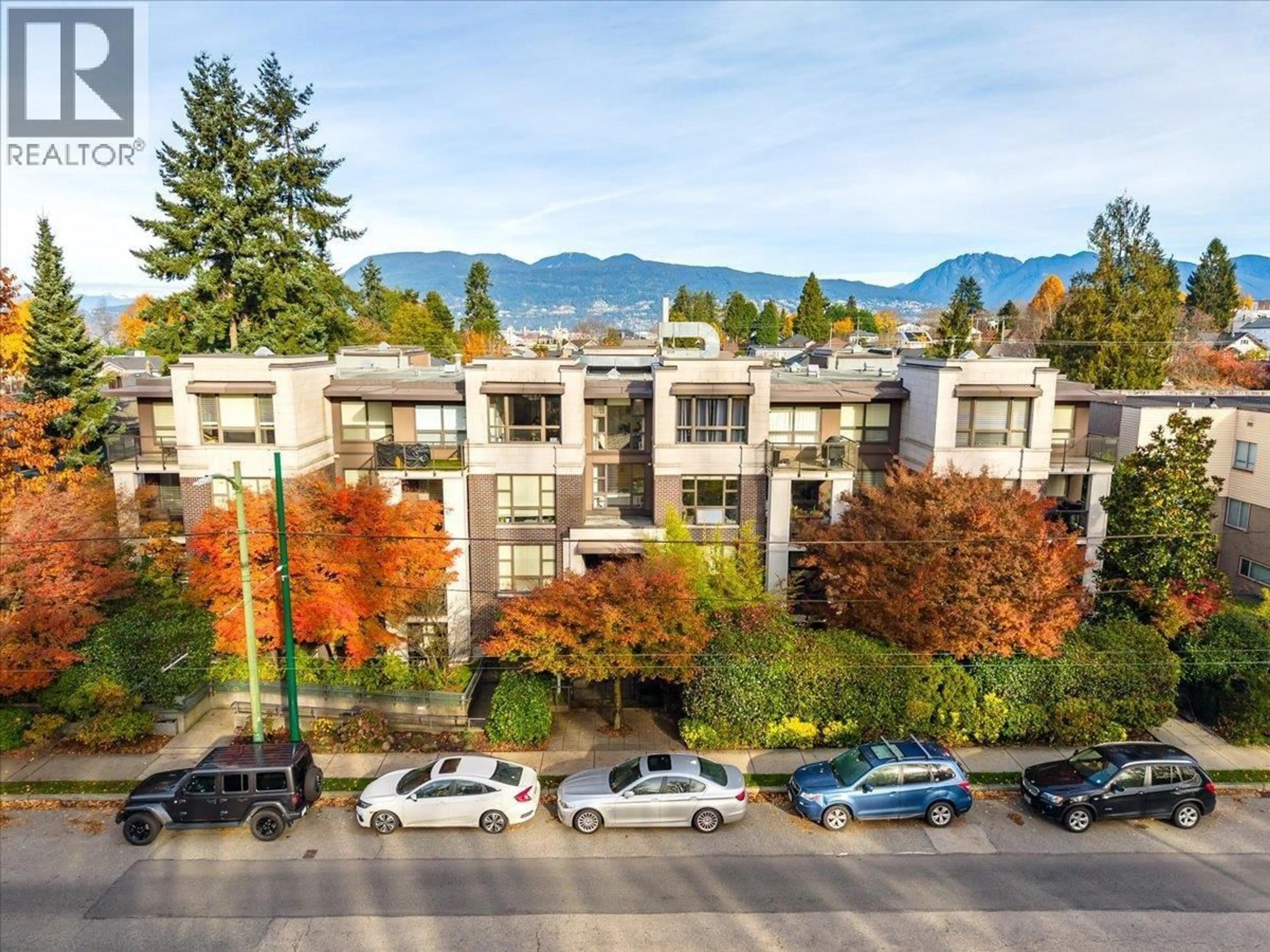 A pic from outside/outdoor area/front of a property/back of a property/a pic from drone, mountain view for 306 - 3839 4TH AVENUE, Vancouver British Columbia V6R1P8