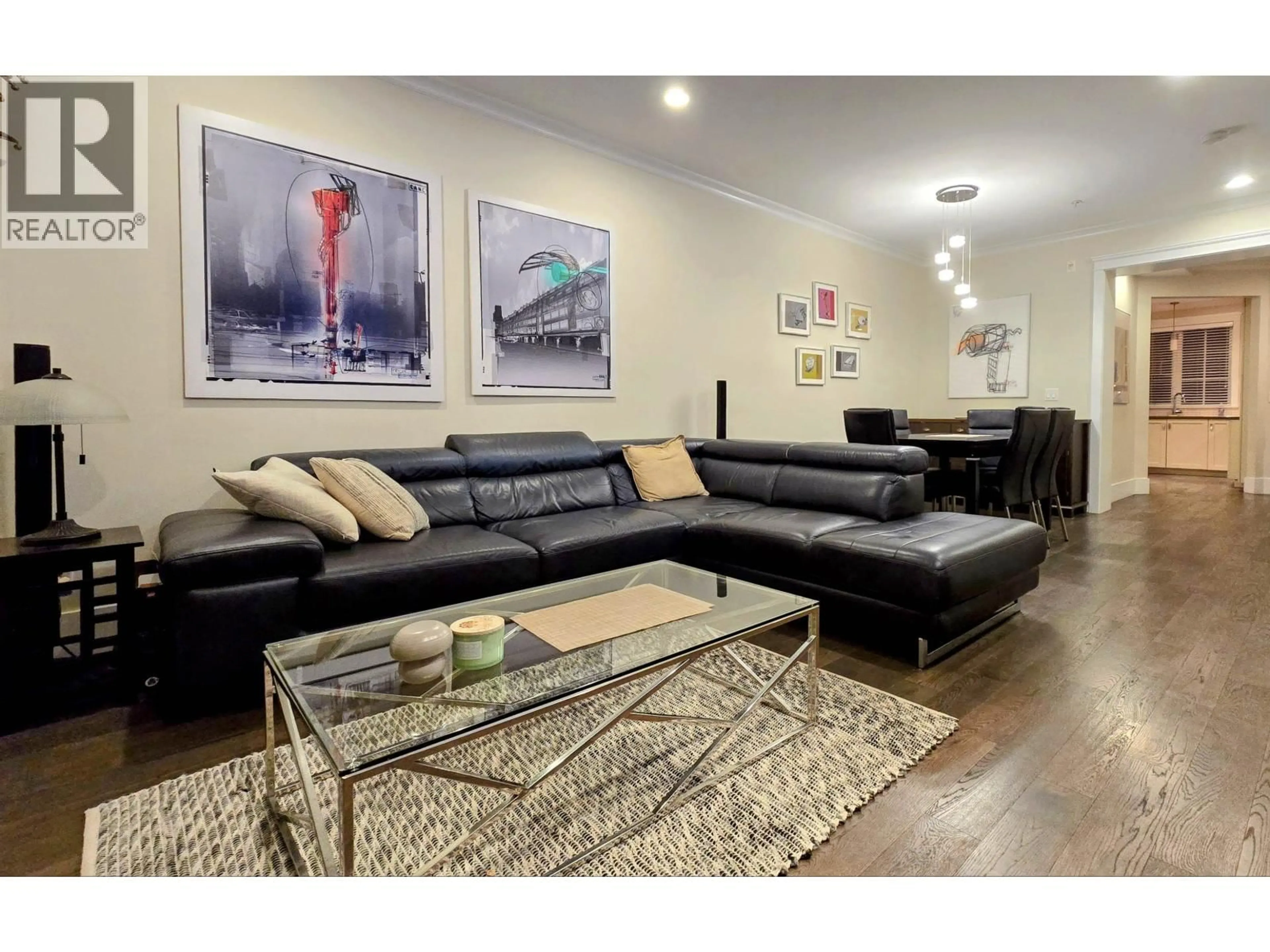 Living room with furniture, wood/laminate floor for 5467 DUNBAR STREET, Vancouver British Columbia V6N1W4