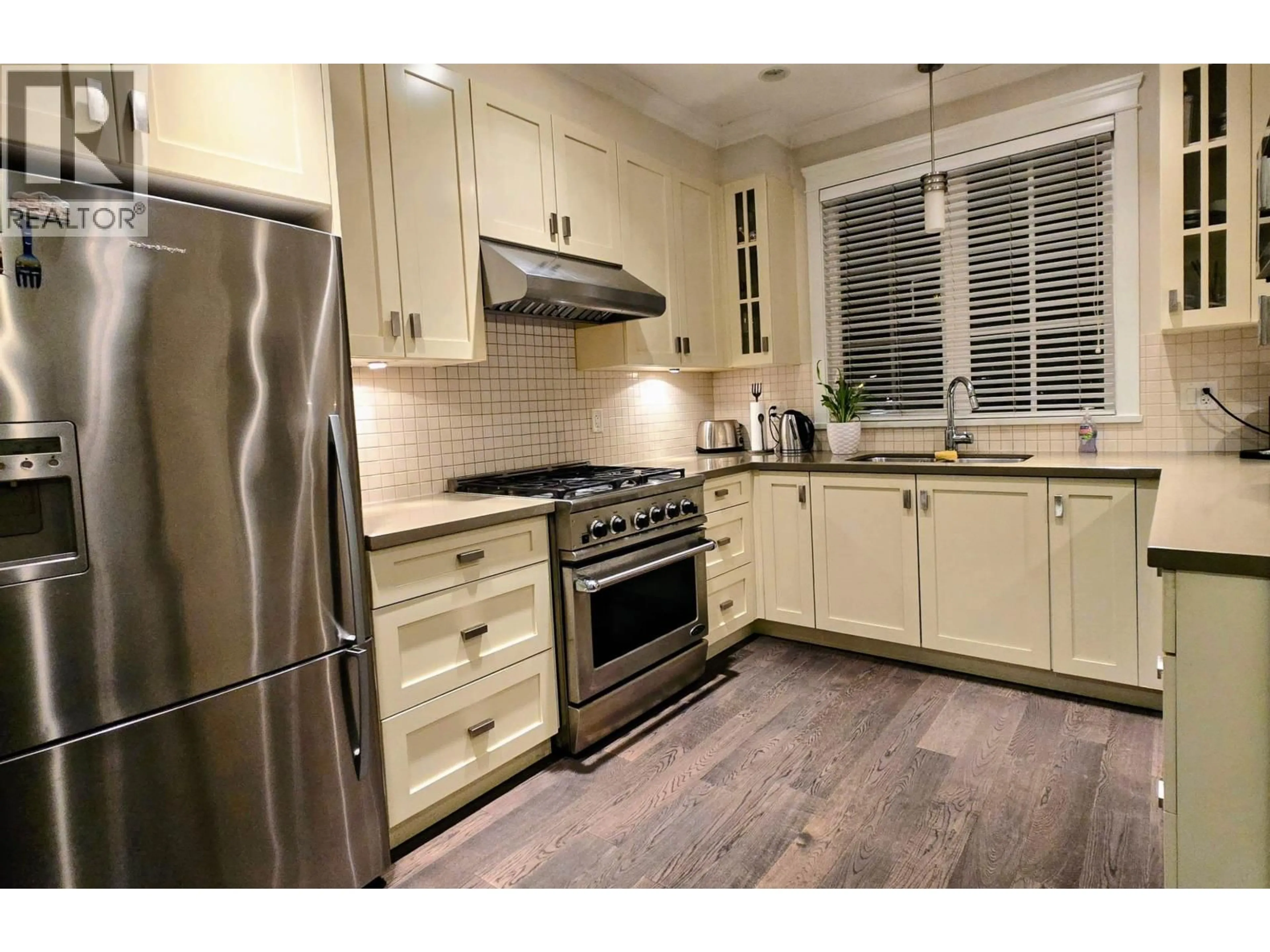 Unknown for 5467 DUNBAR STREET, Vancouver British Columbia V6N1W4