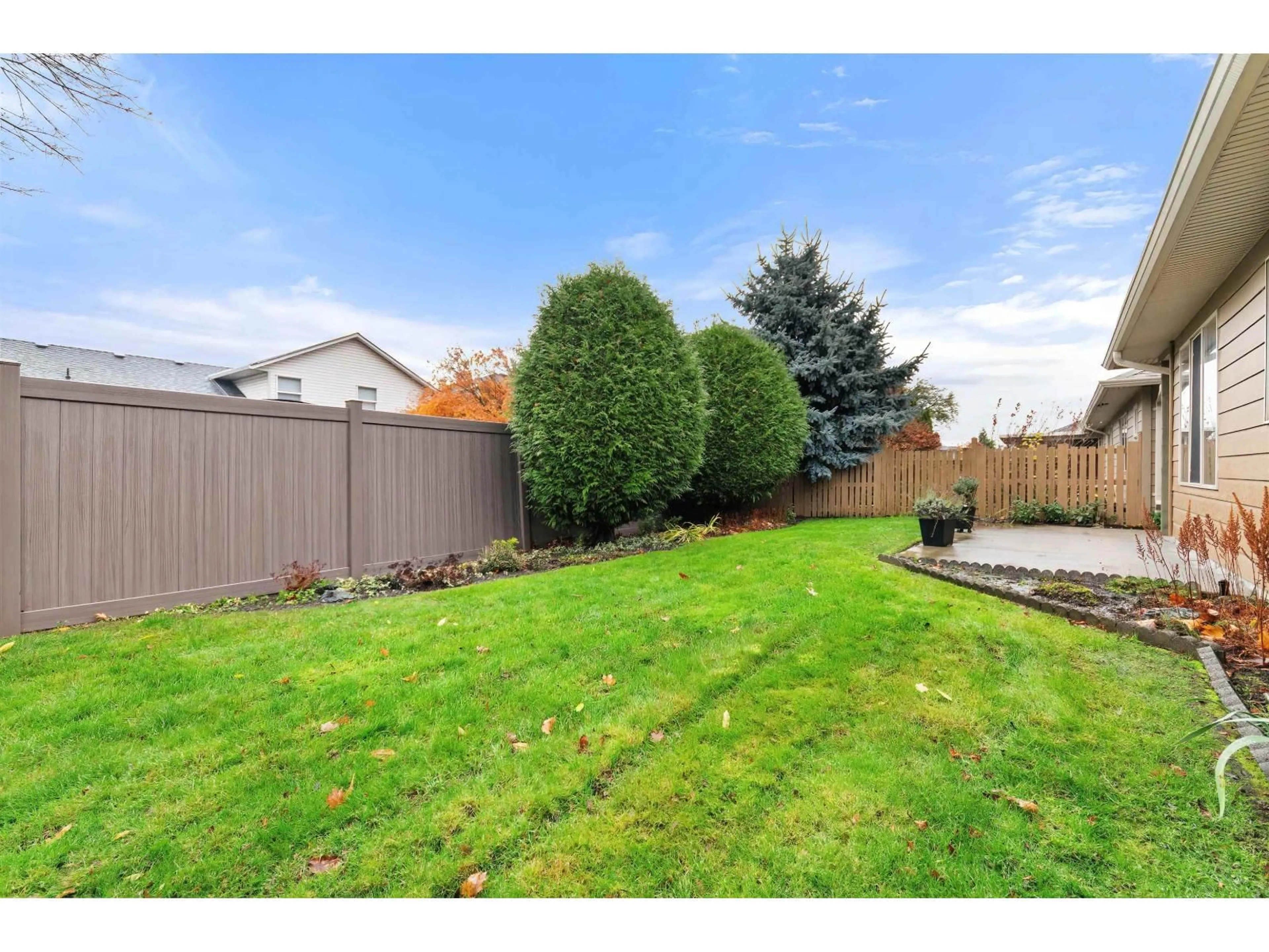 Patio, unknown for 222 - 46000 THOMAS ROAD, Chilliwack British Columbia V2R5W6